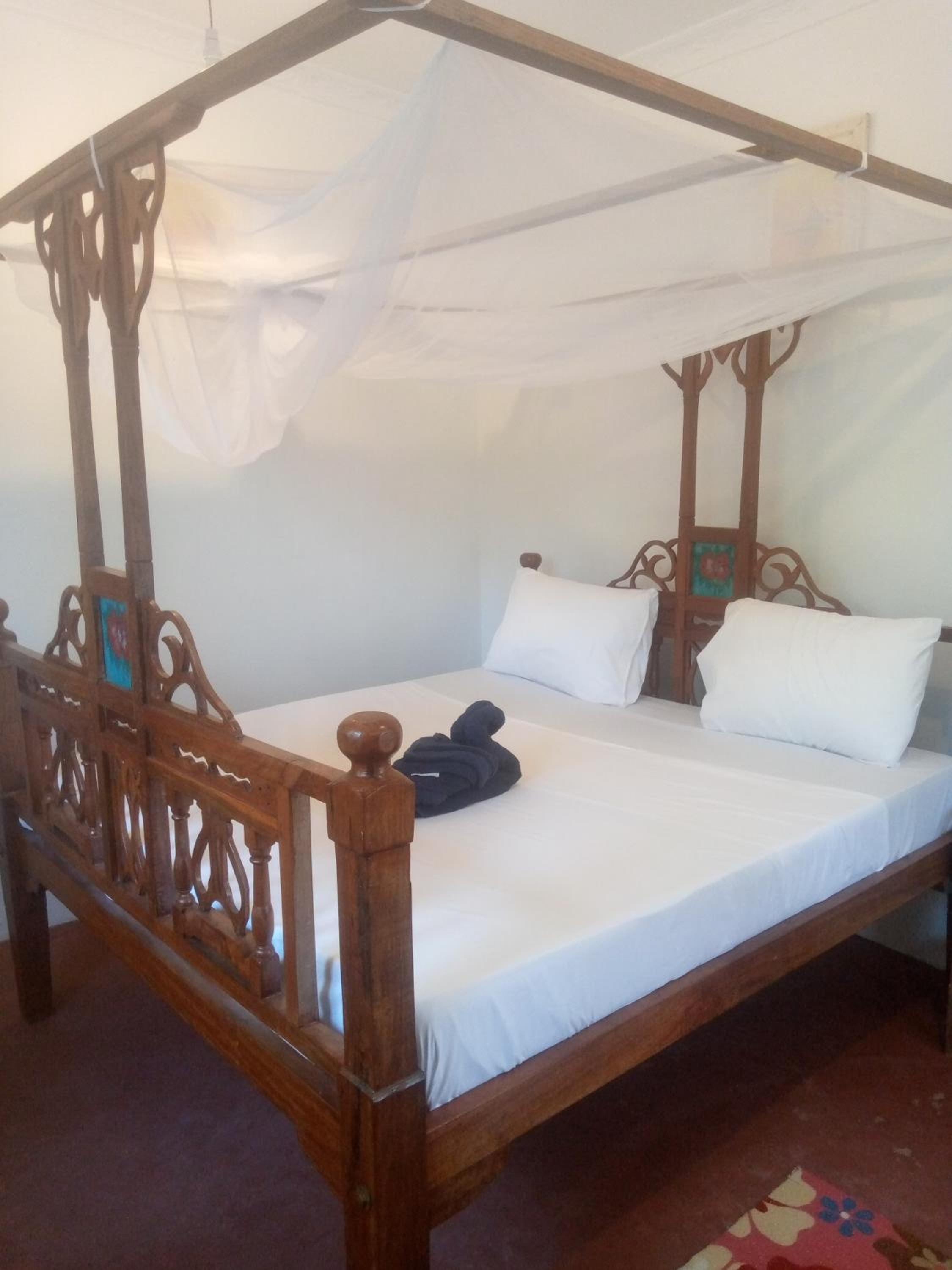 Usumba Lodge view 2