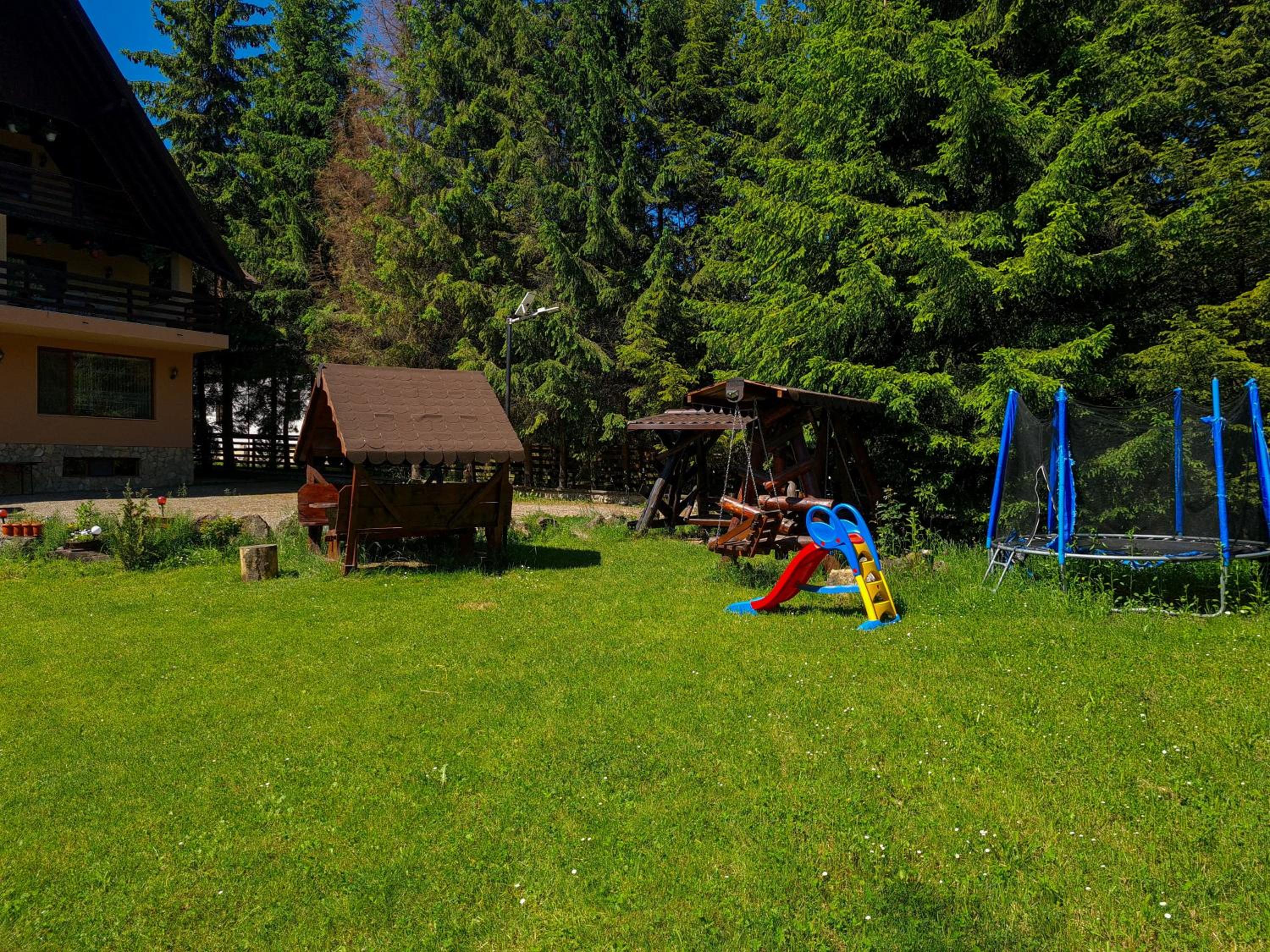 Photo 18