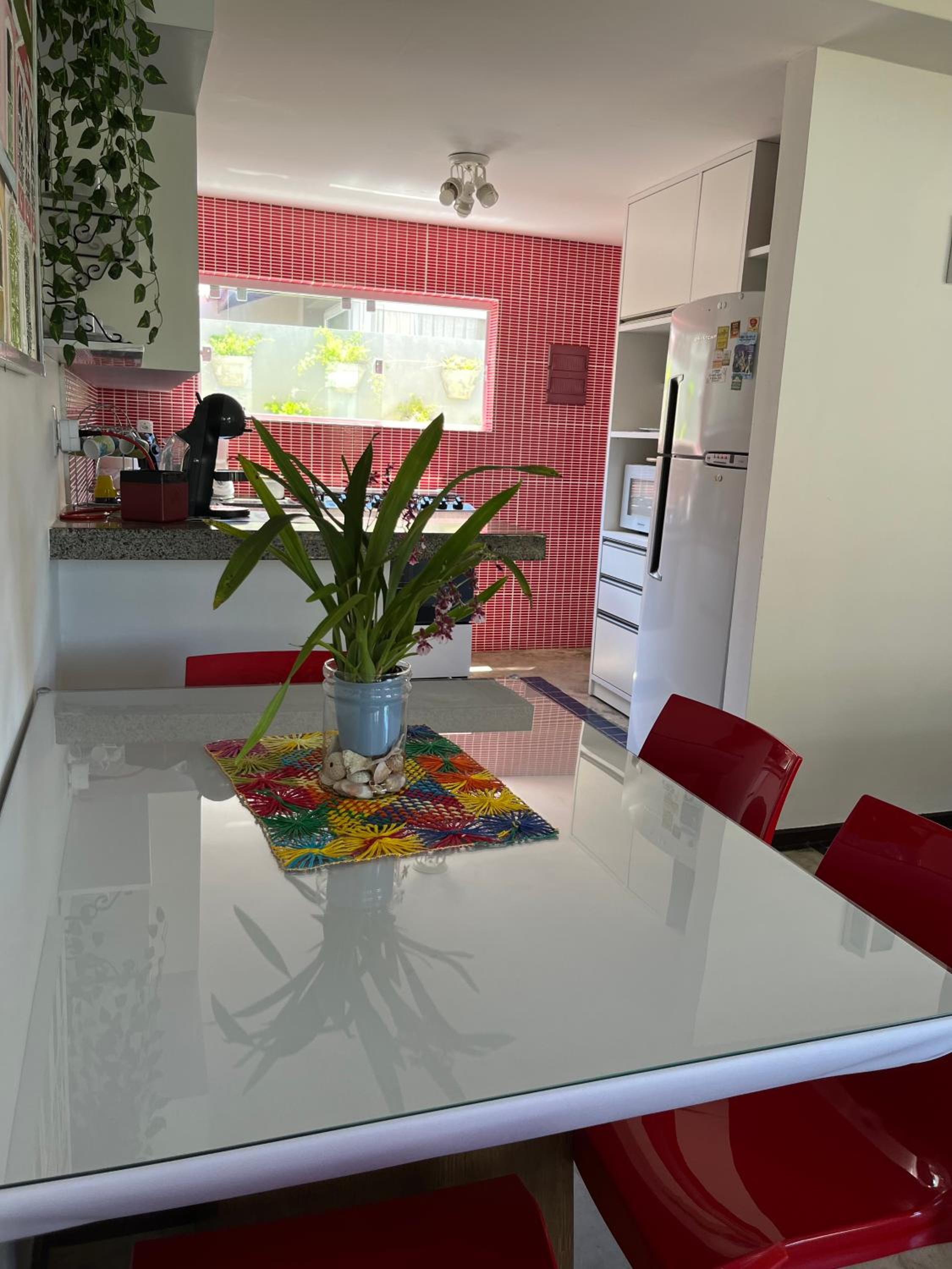 Linda casa de praia com piscina e 5 suítes - Ideal para famílias - Hibiscus - Condomínio beira mar