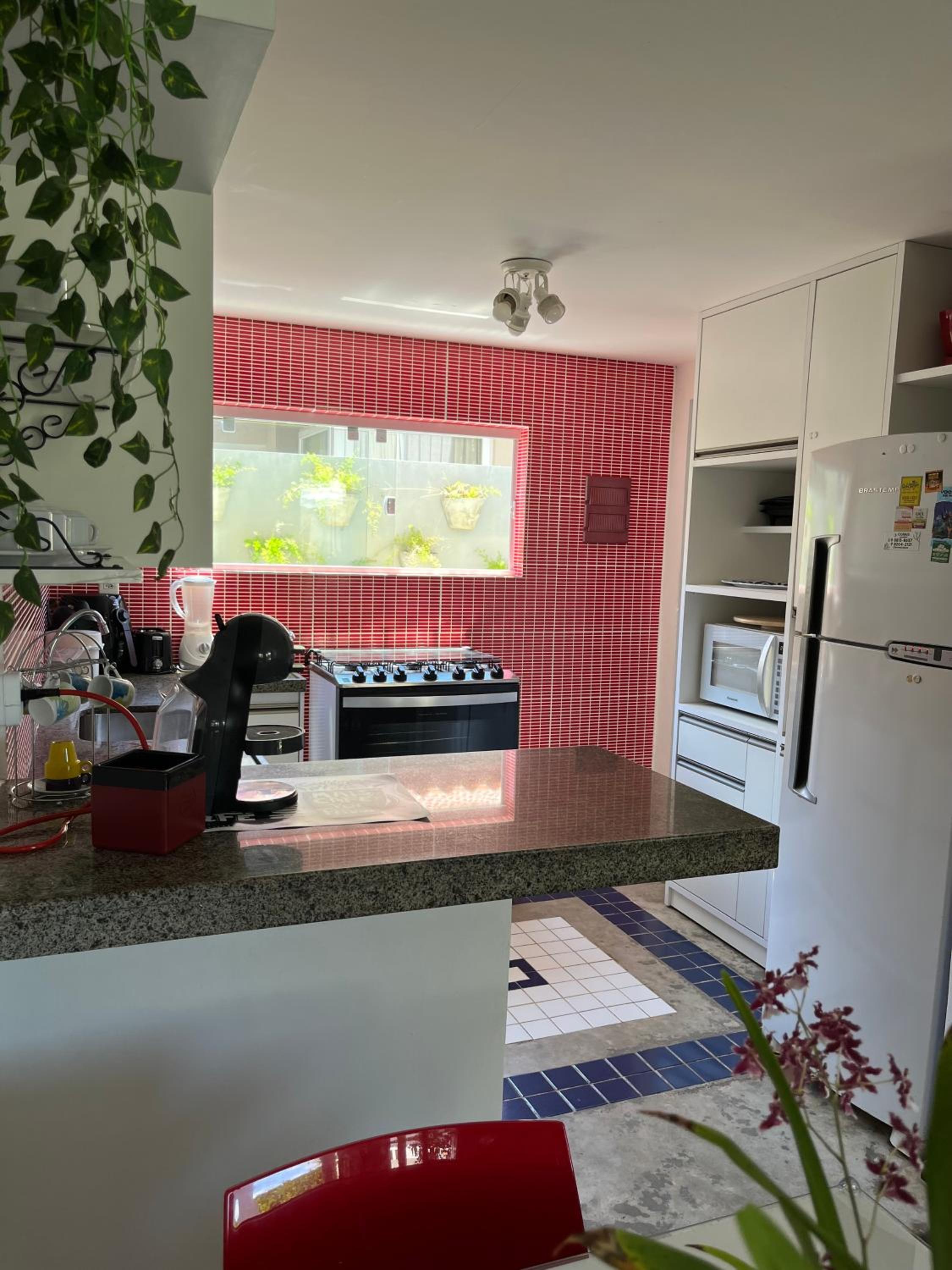 Linda casa de praia com piscina e 5 suítes - Ideal para famílias - Hibiscus - Condomínio beira mar