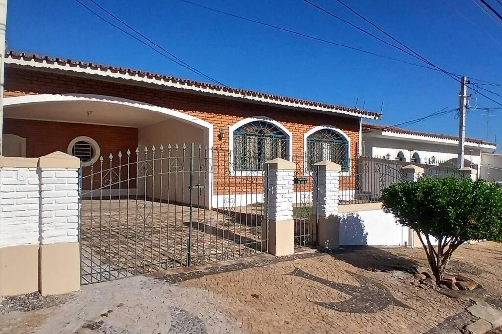 Excelente casa térrea