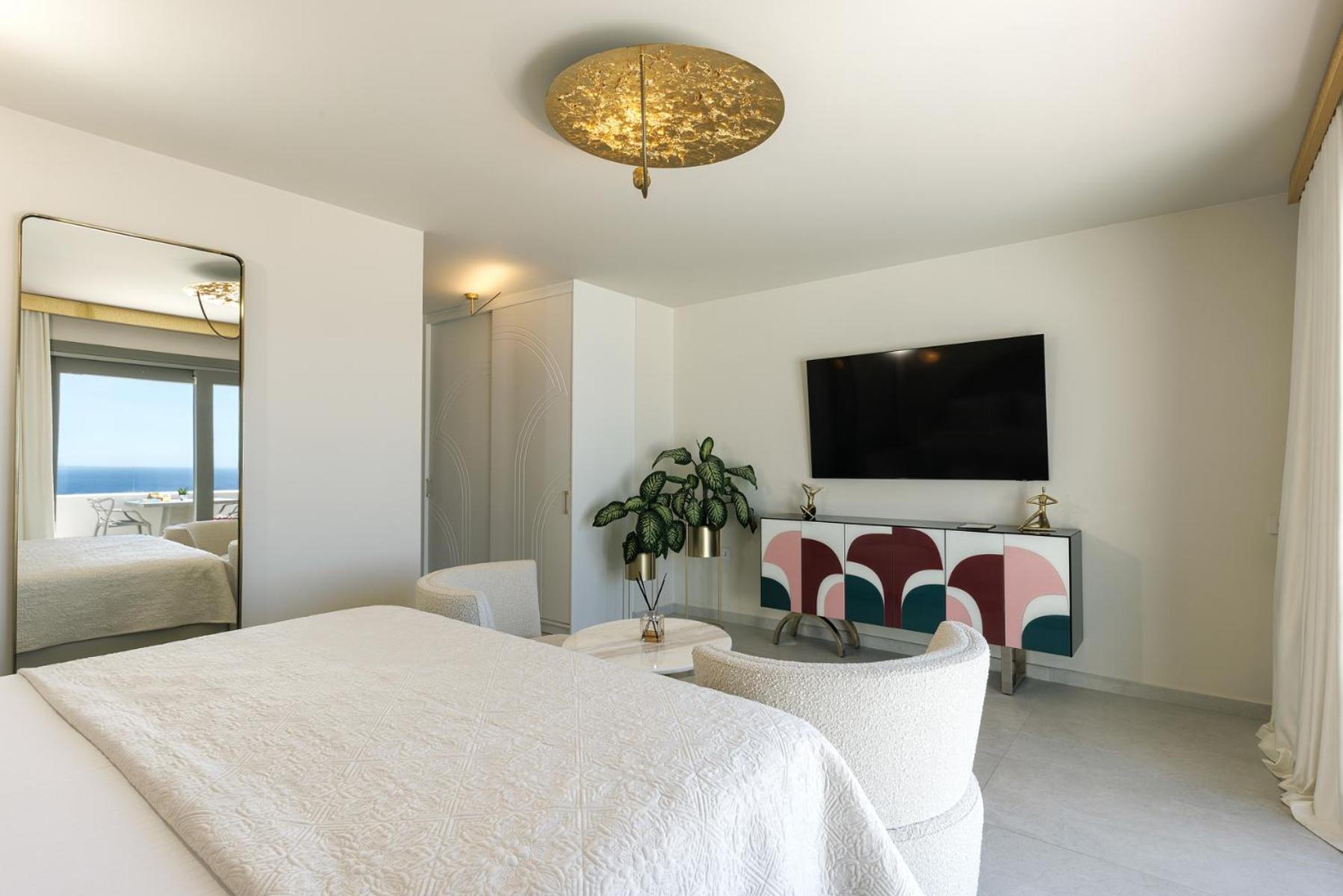 Oia Vacations - La Madeleine - Property Image 46