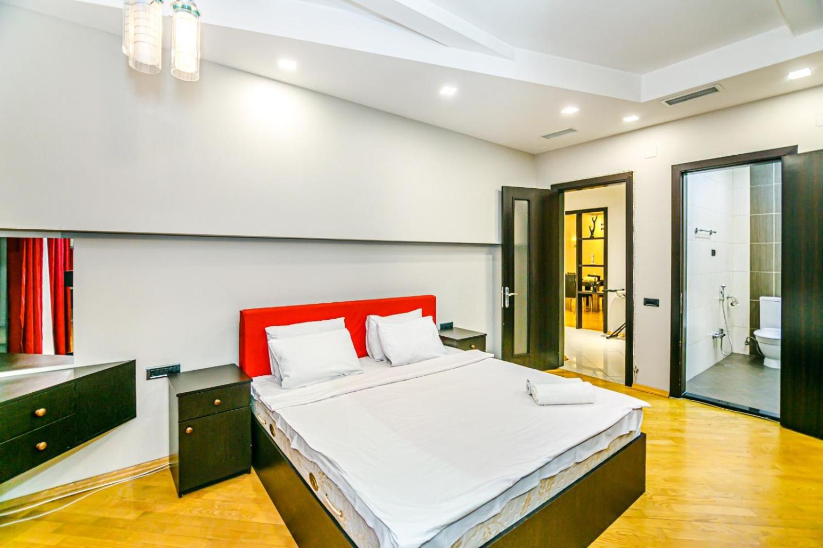 Charming Lux Apartment
