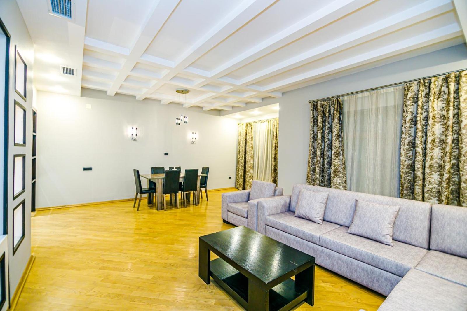 Charming Lux Apartment