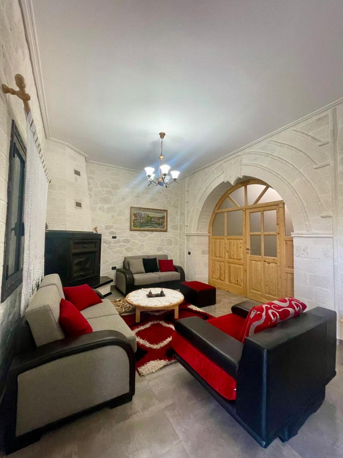 Roan Luxury Villa