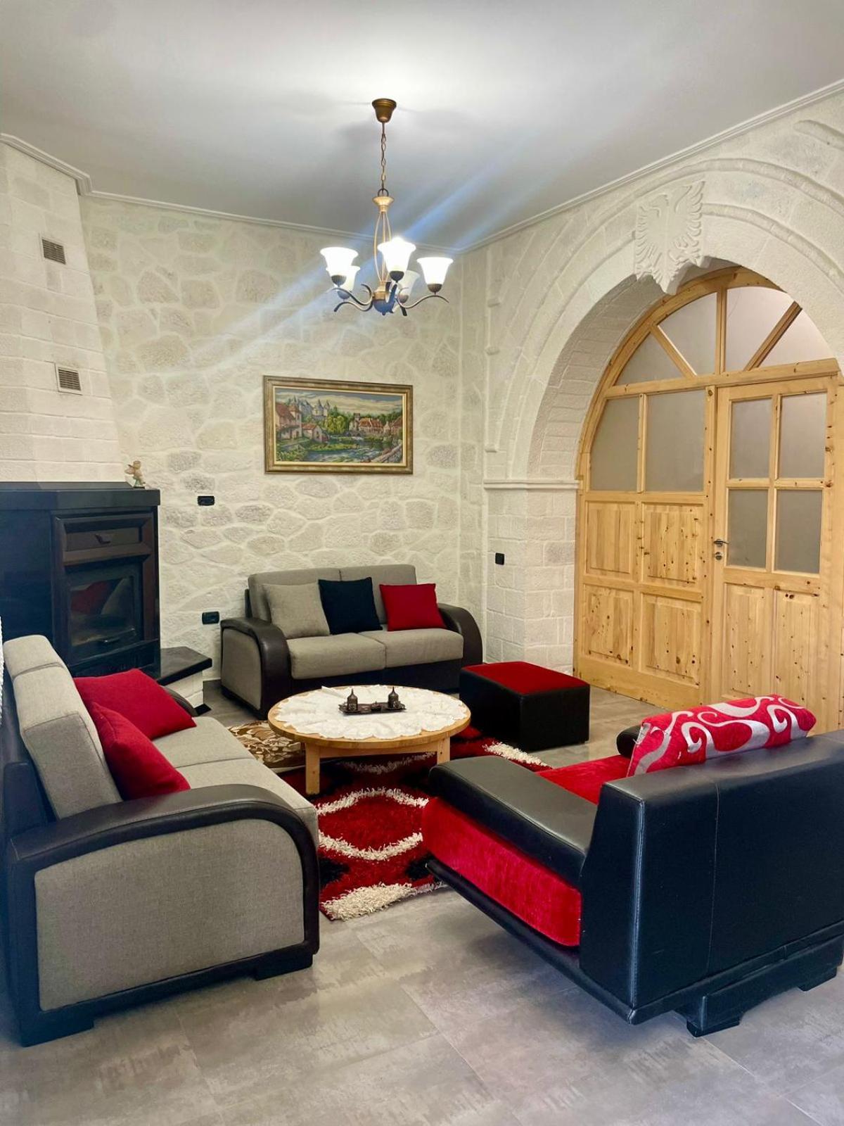 Roan Luxury Villa