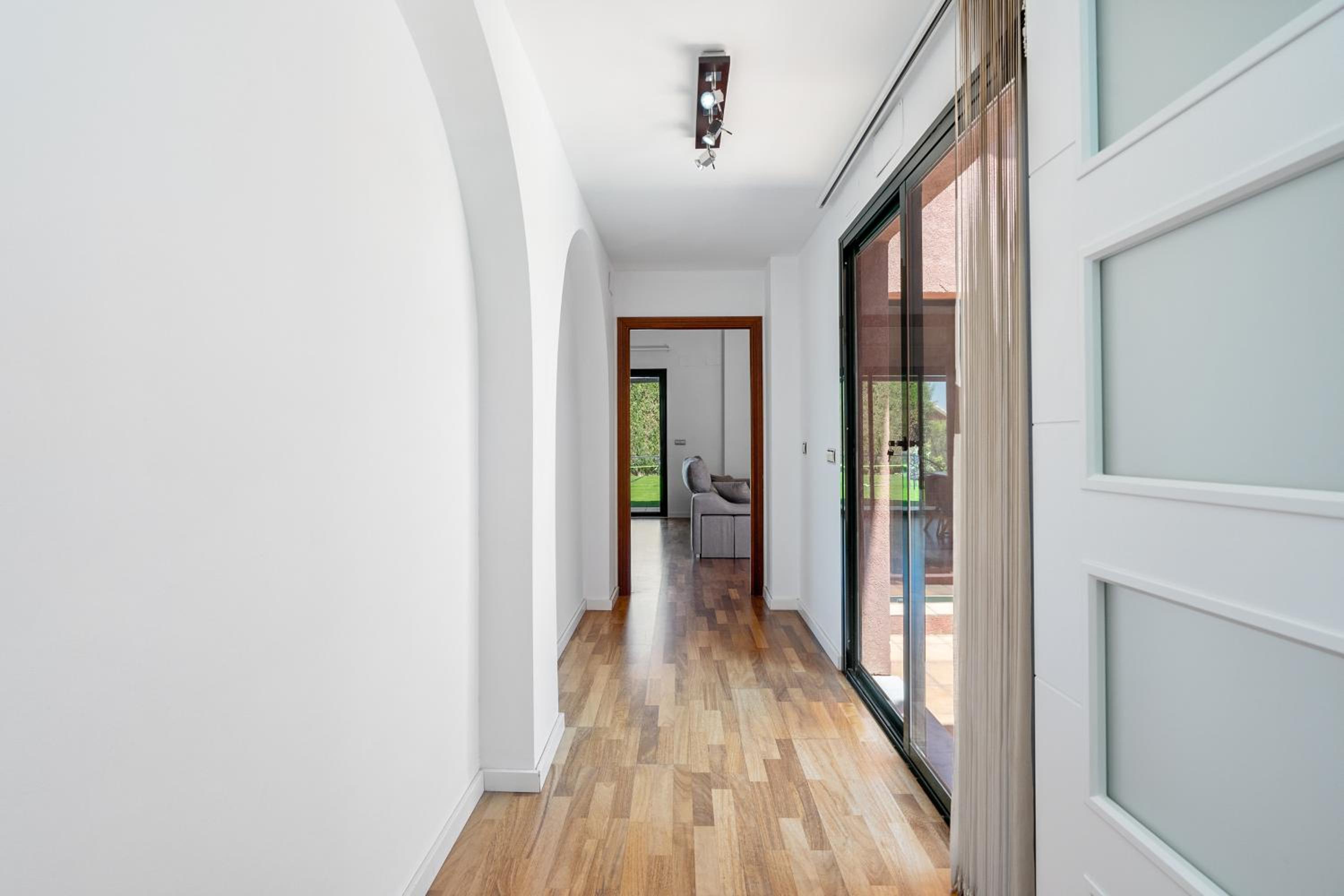 Refugio familiar con piscina y jardín privado