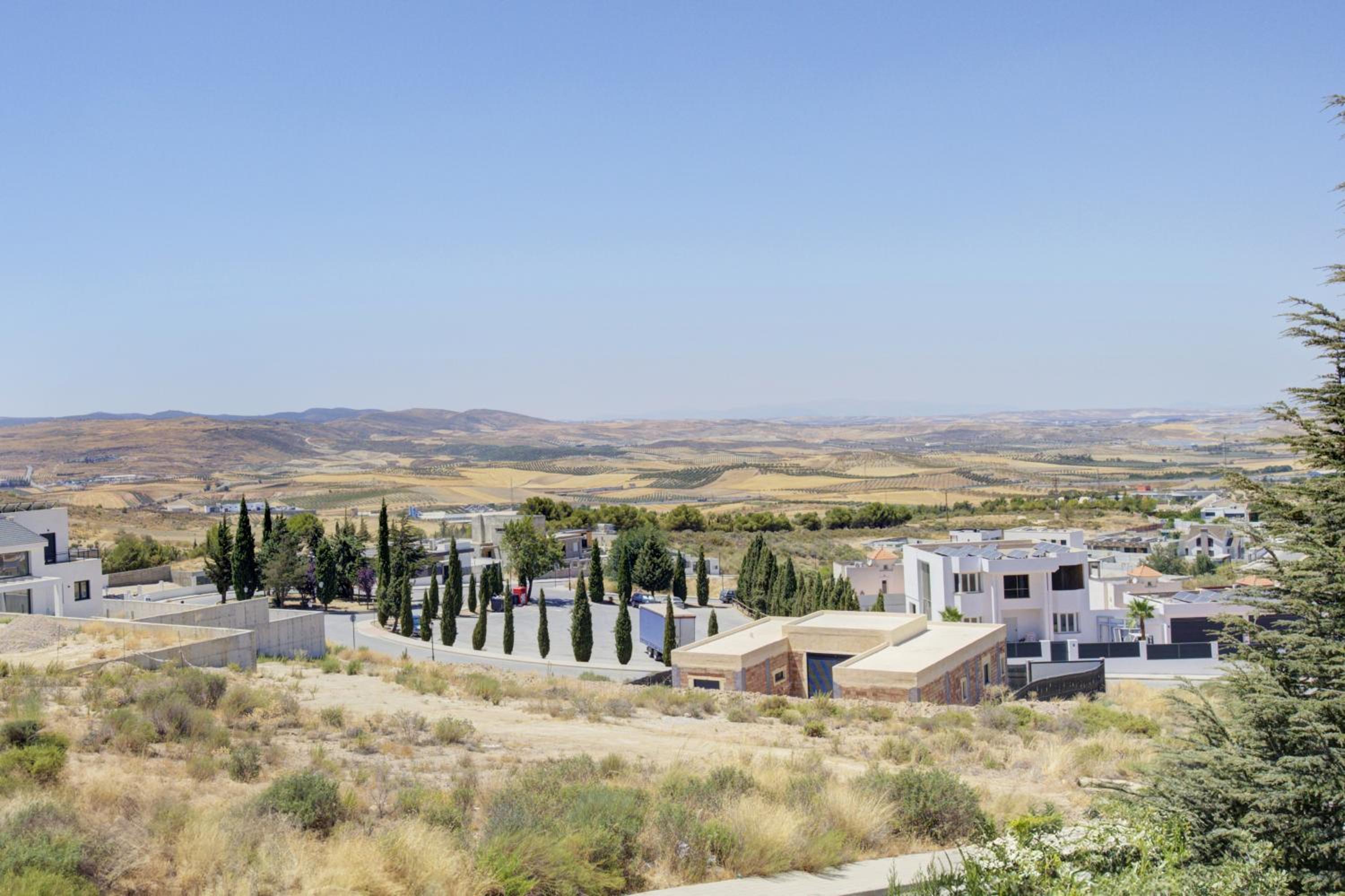 Refugio familiar con piscina y jardín privado