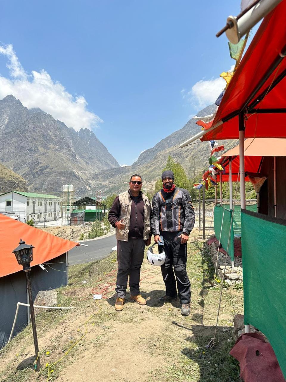 Buddy Hikers Stay Badrinath view 4
