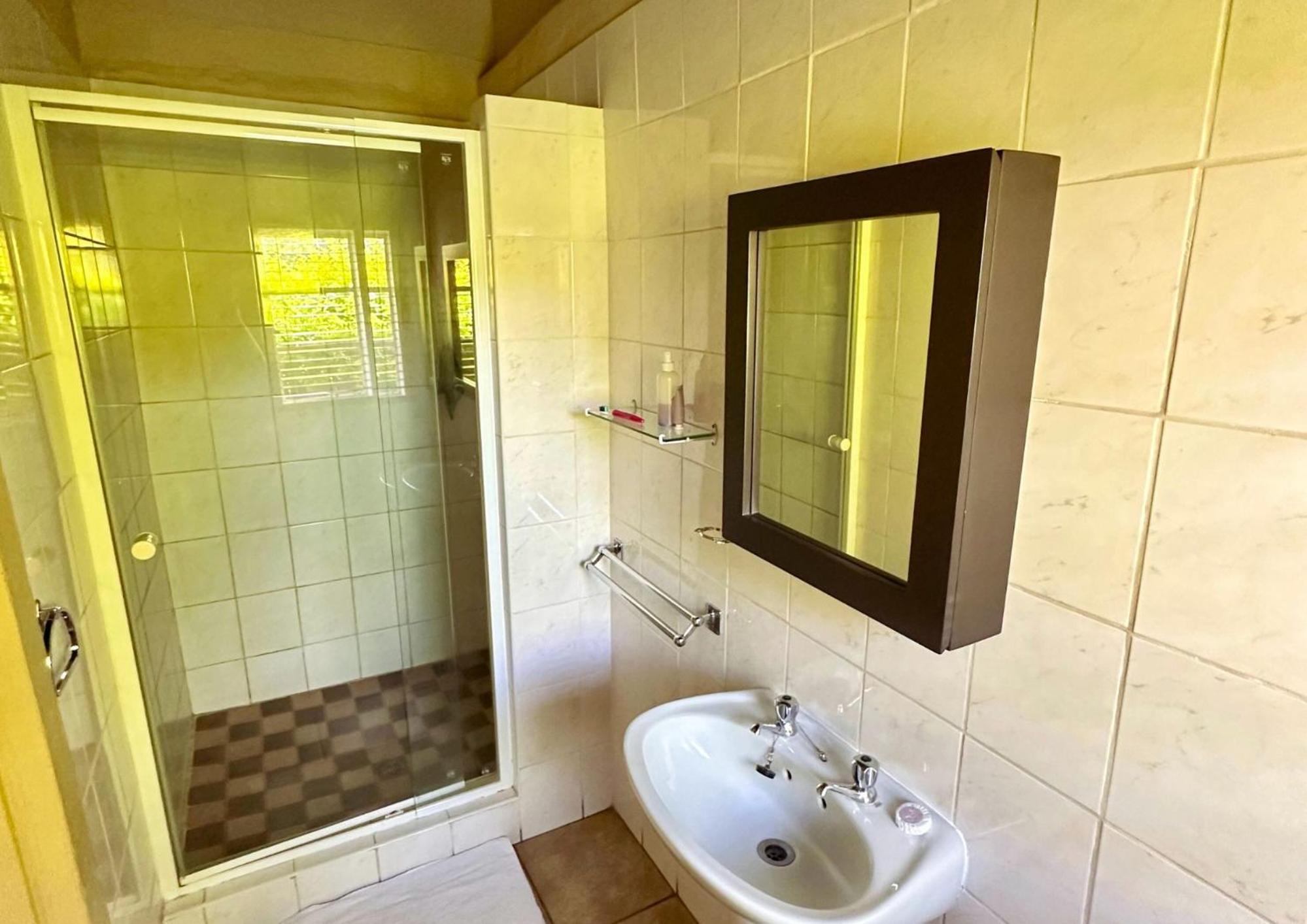 SETLHARE GUEST LODGE