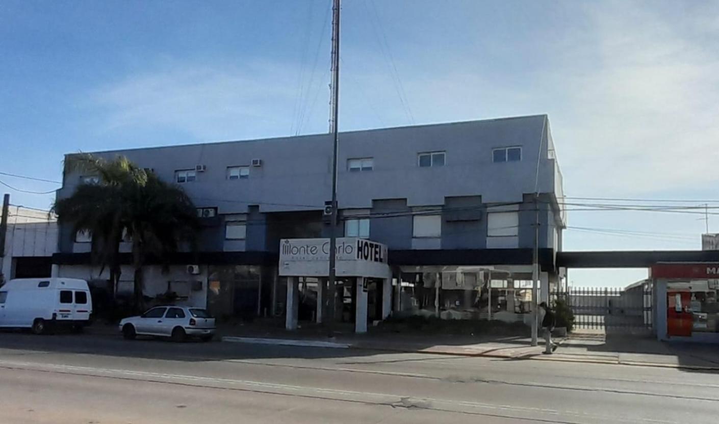 Hotel Monte Carlo Cordoba - Image 1