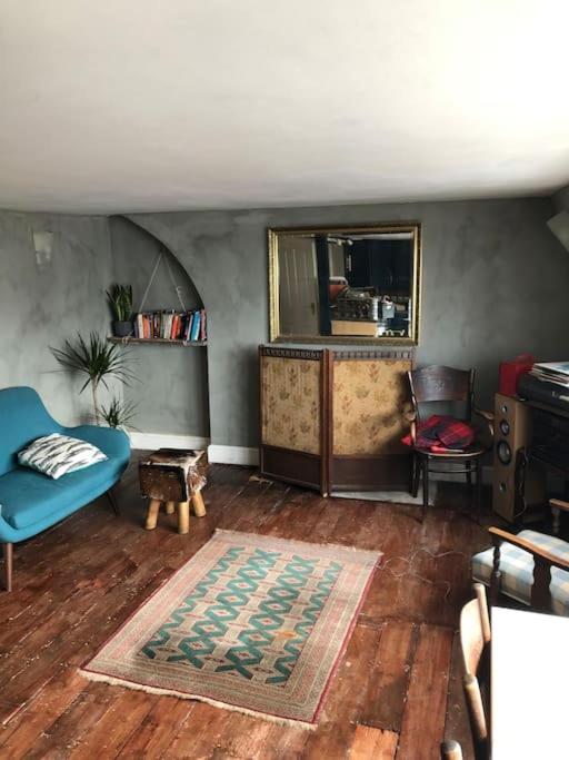GradeII listed penthouse with Sea view view 2