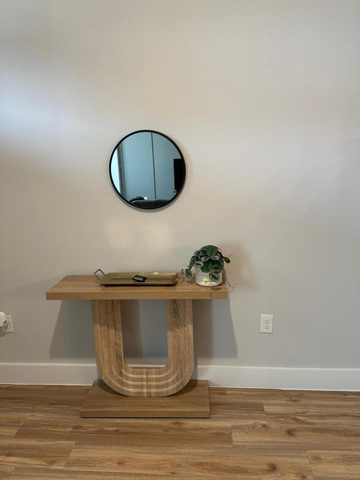 Loop, New Luxurious Large 3BR House, Sleeps 11 with Free Parking view 4