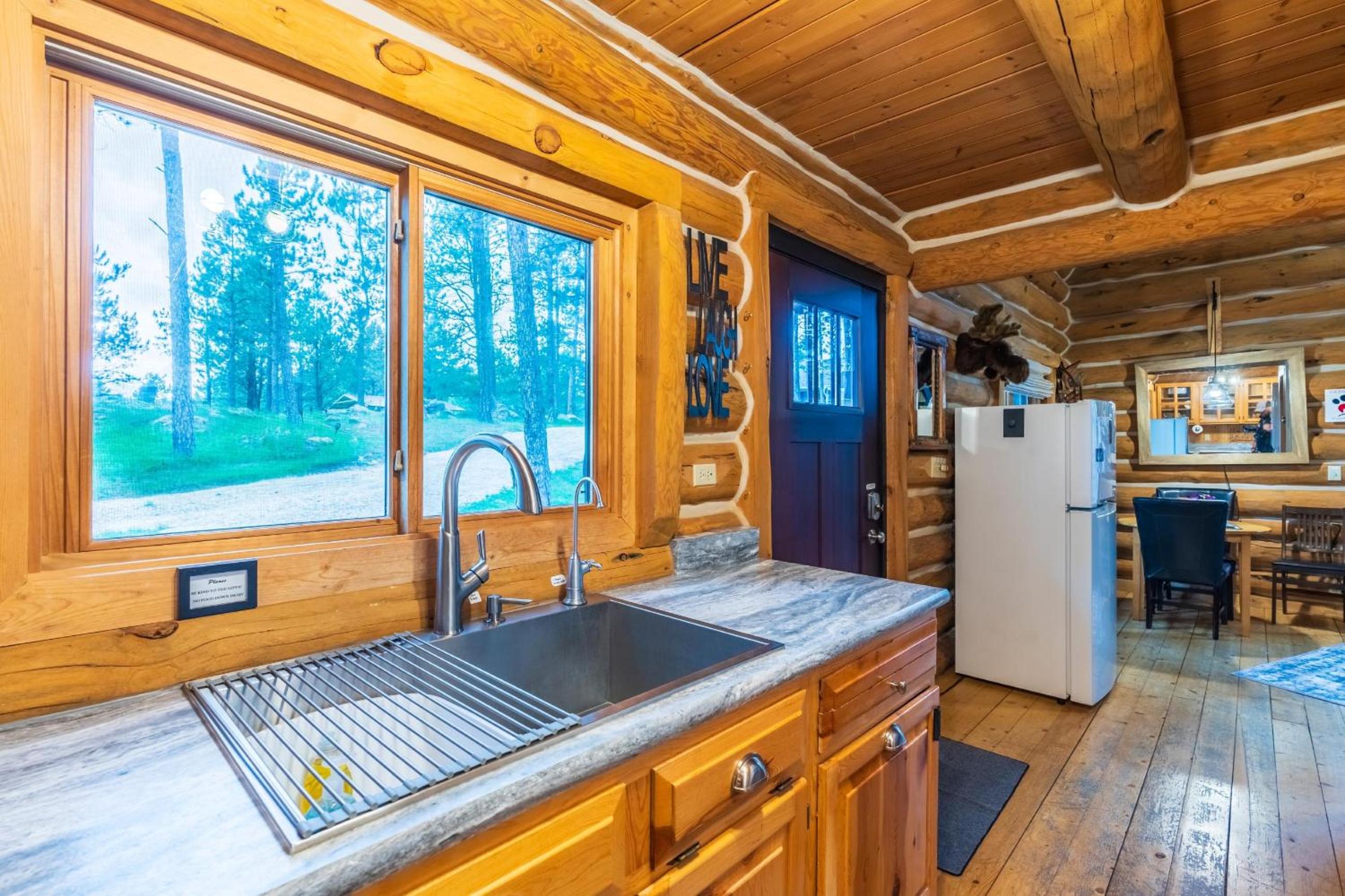 Pine Cabin
