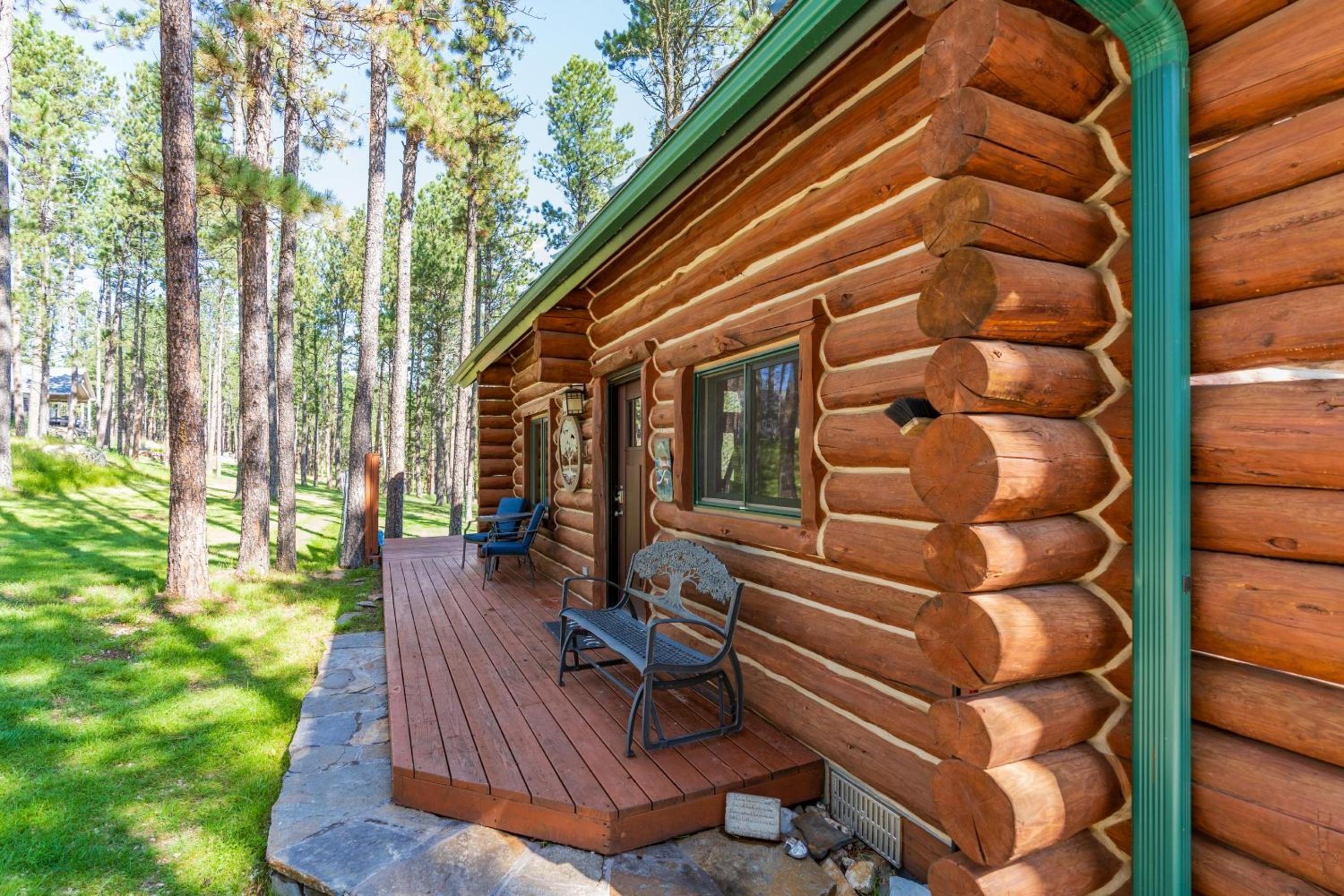 Pine Cabin