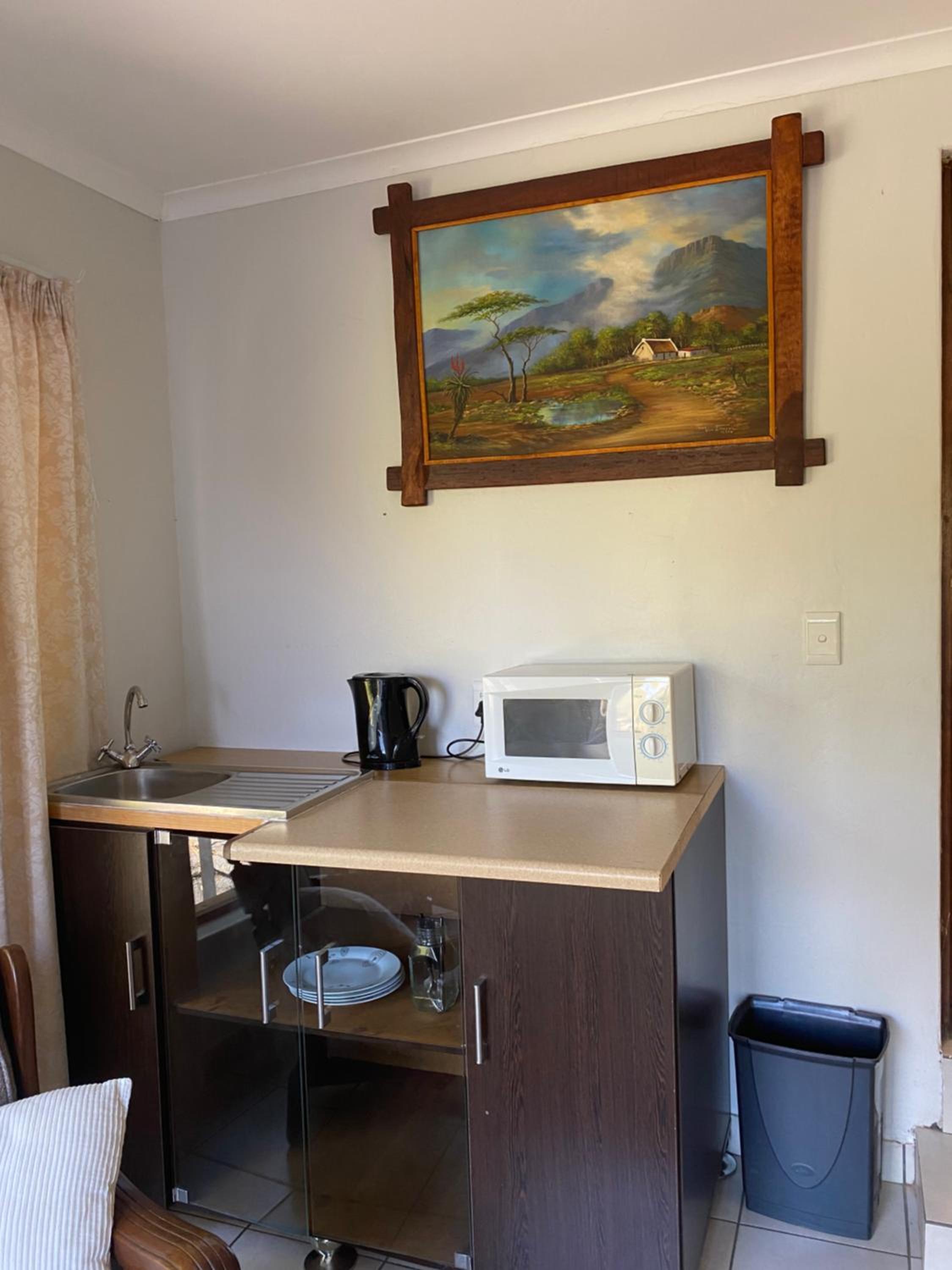 Stay in Woodhill Golf Estate near Pretoria East Hospital view 3