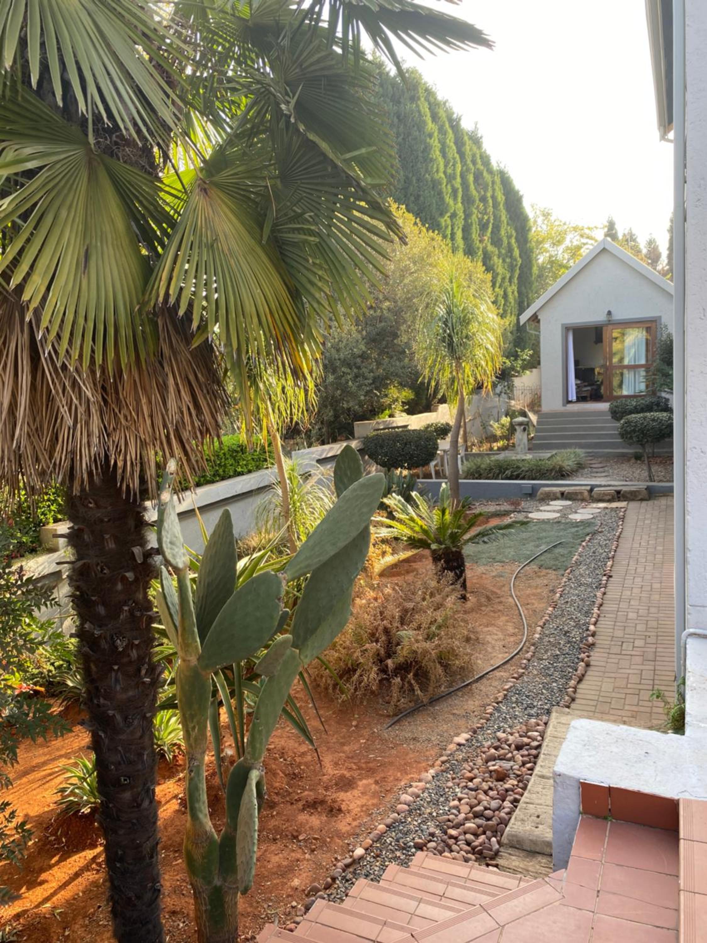 Stay in Woodhill Golf Estate near Pretoria East Hospital view 2