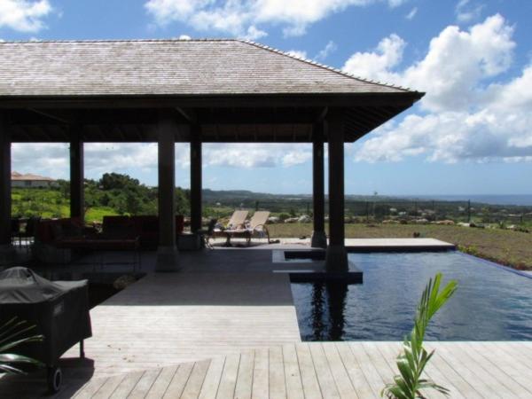 Breezin St James by Island Villas