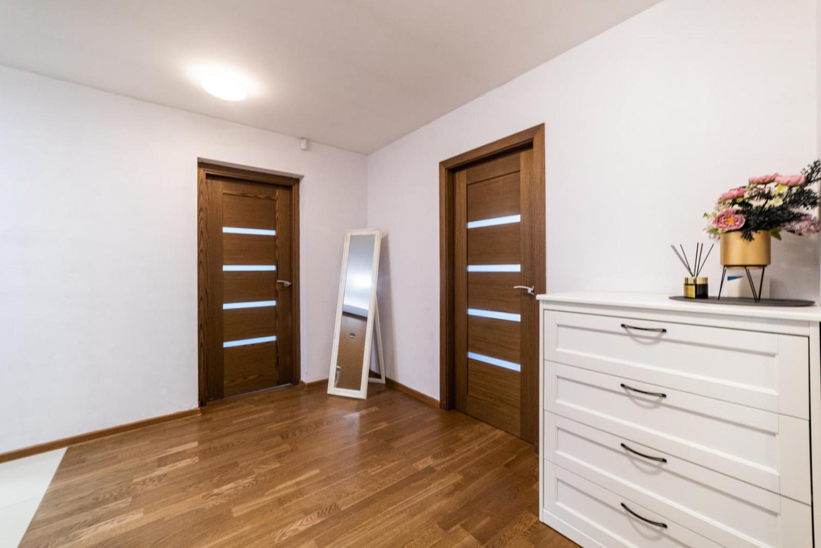 ASTeS Apartments