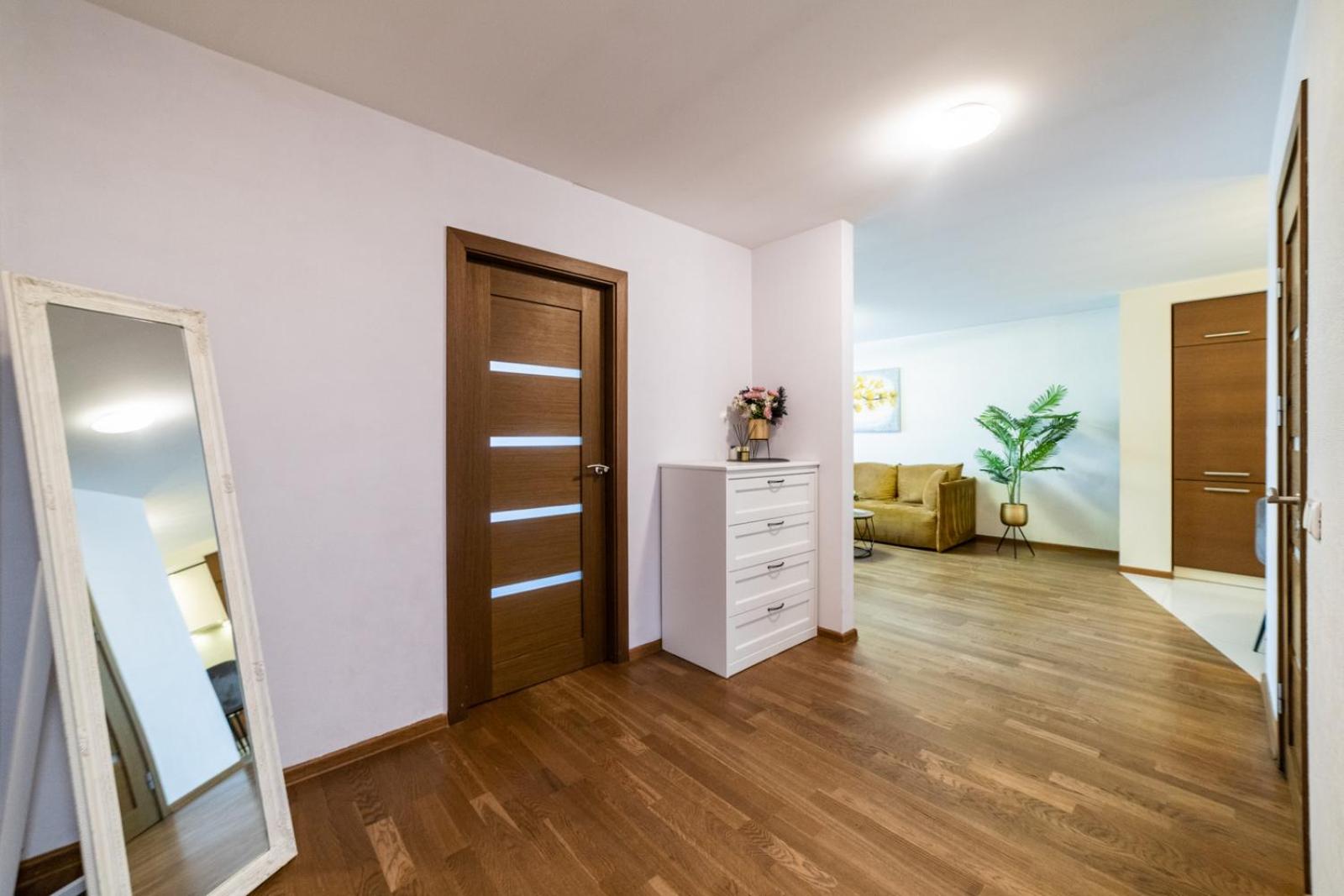 ASTeS Apartments