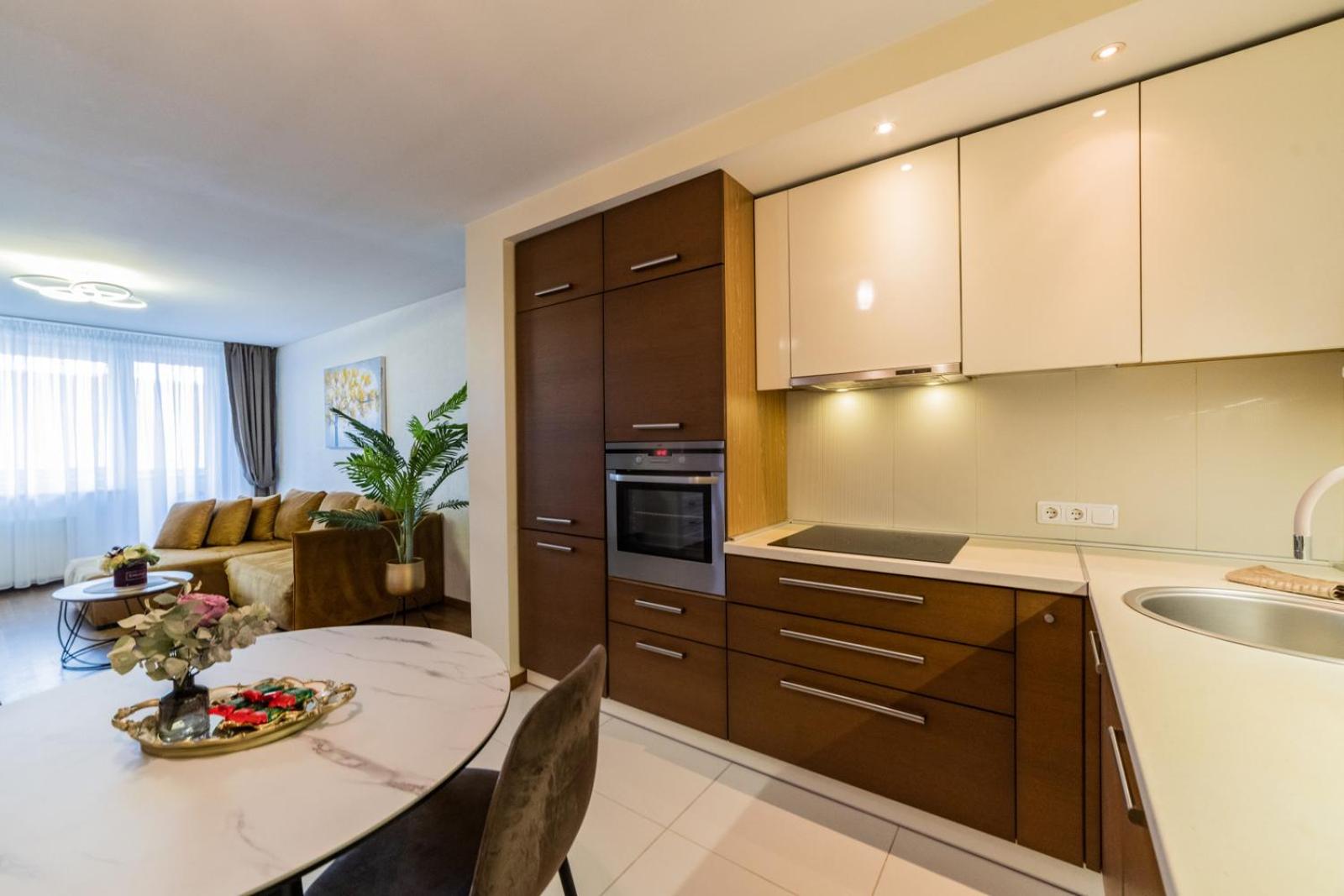 ASTeS Apartments