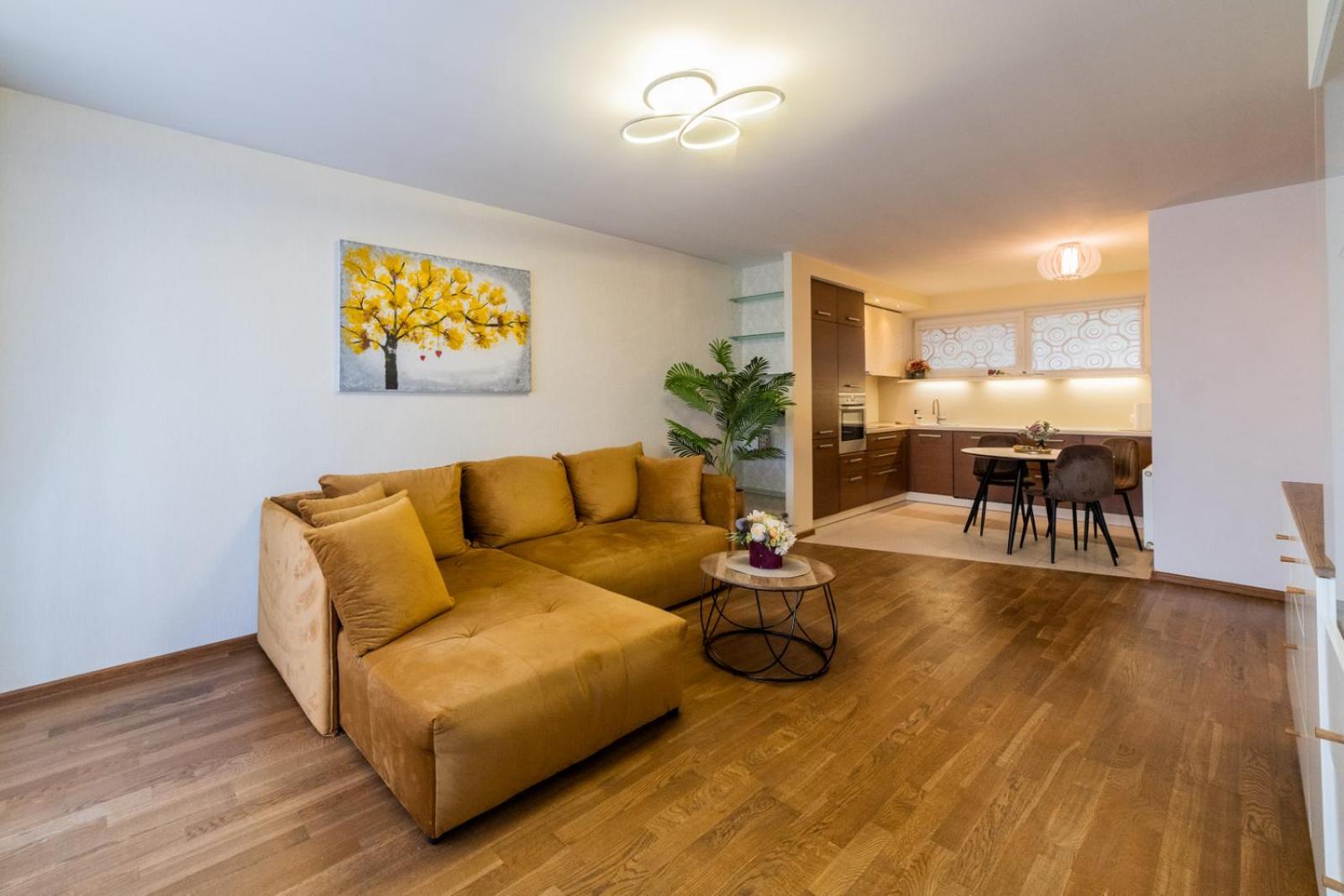 ASTeS Apartments