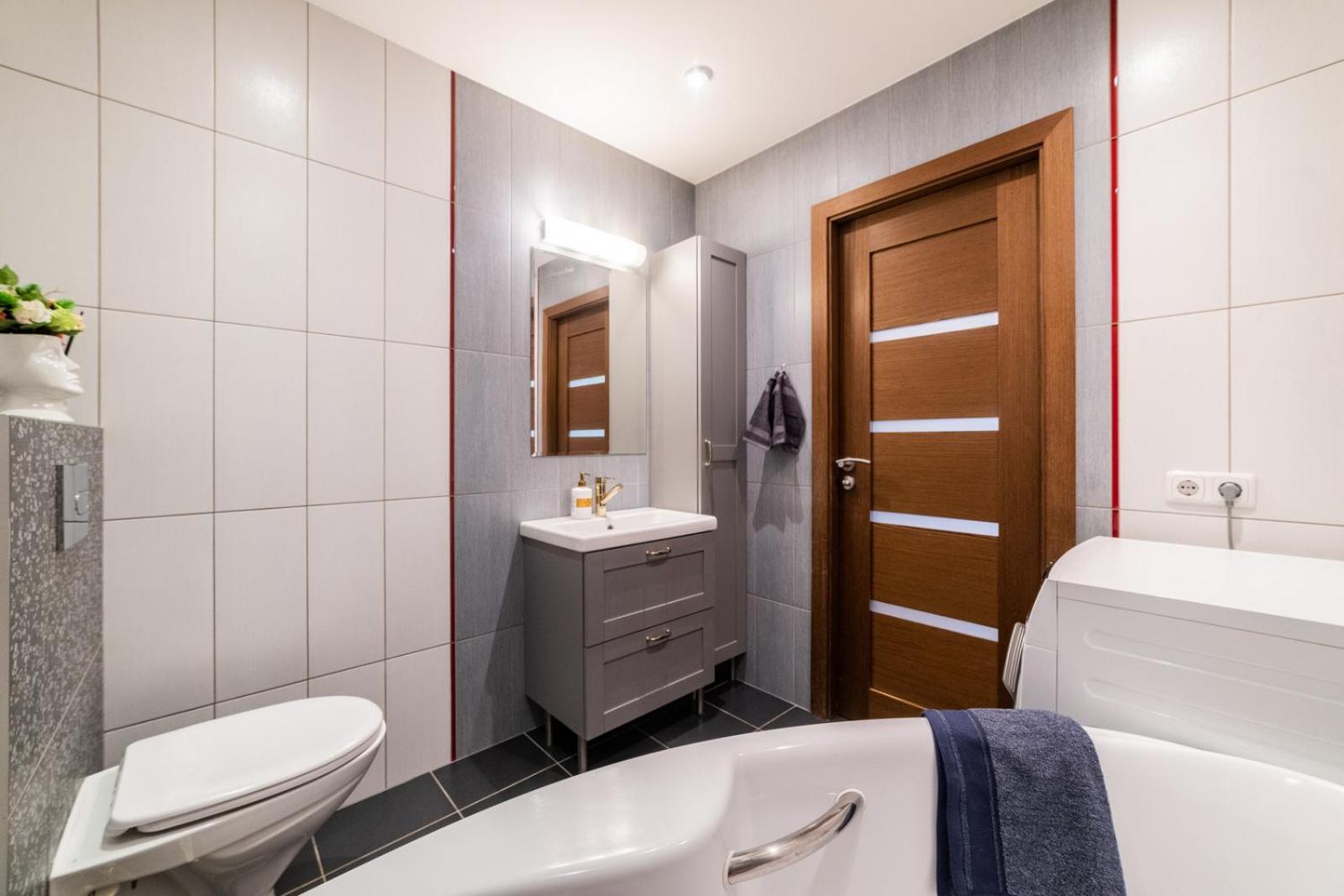 ASTeS Apartments