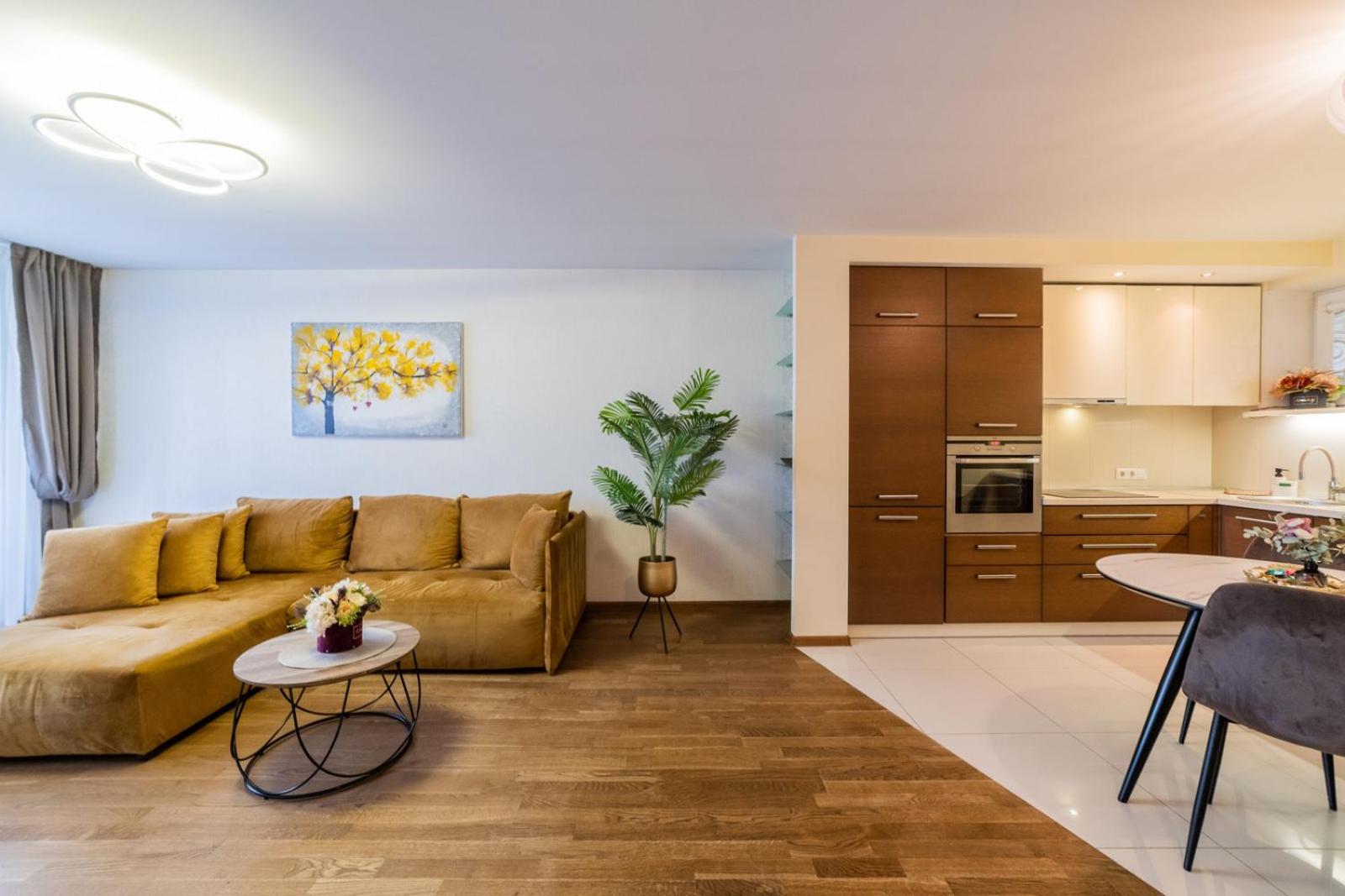 ASTeS Apartments