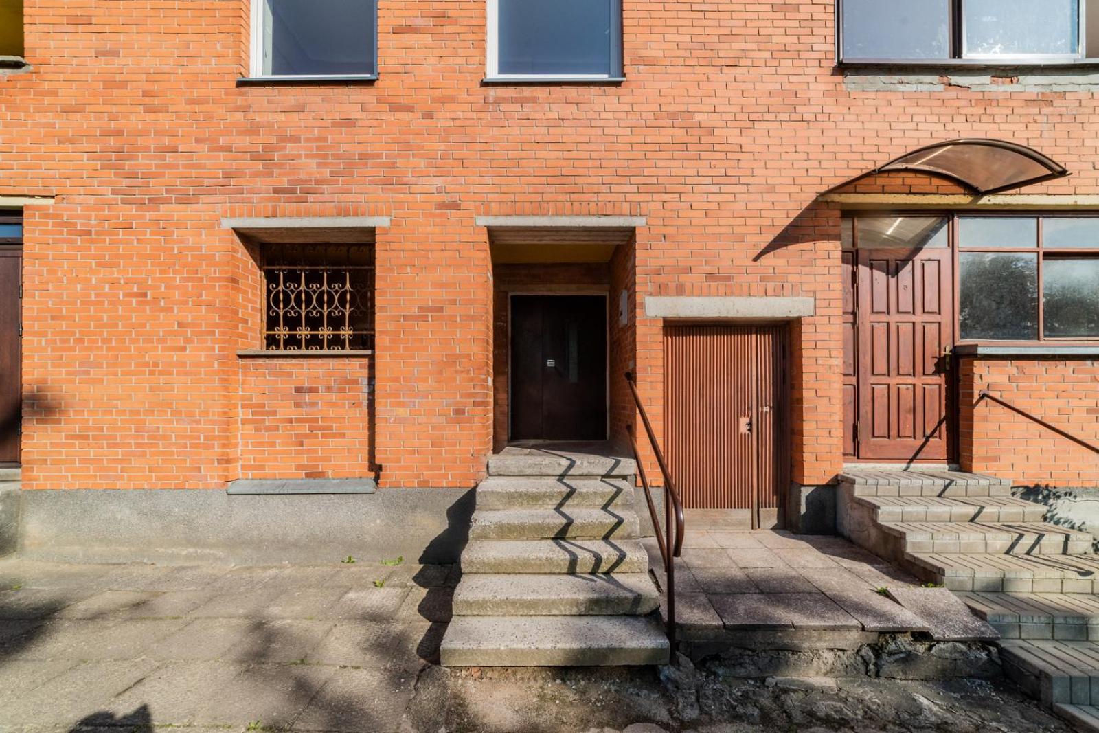 ASTeS Apartments
