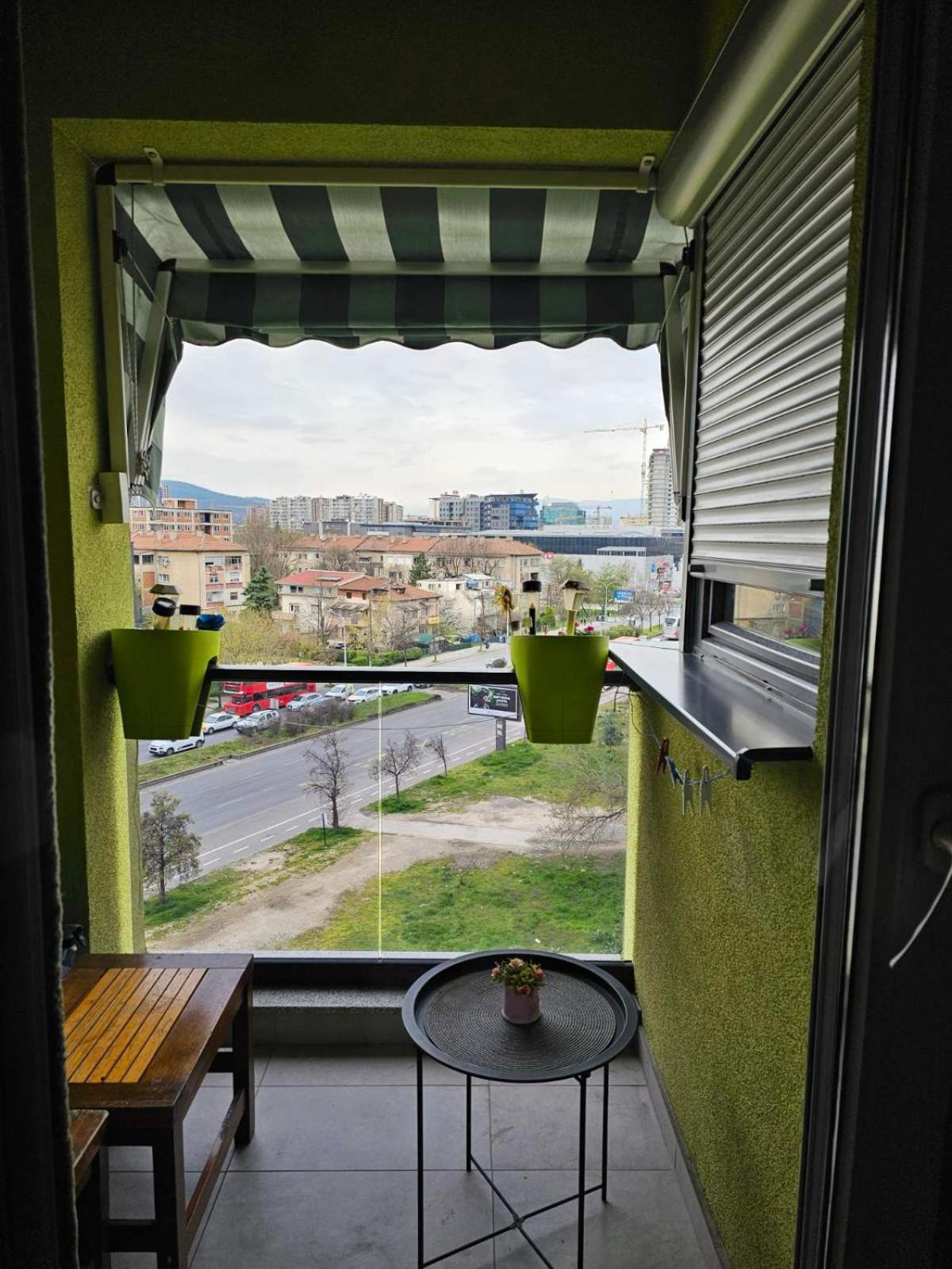 Andriana's apartment