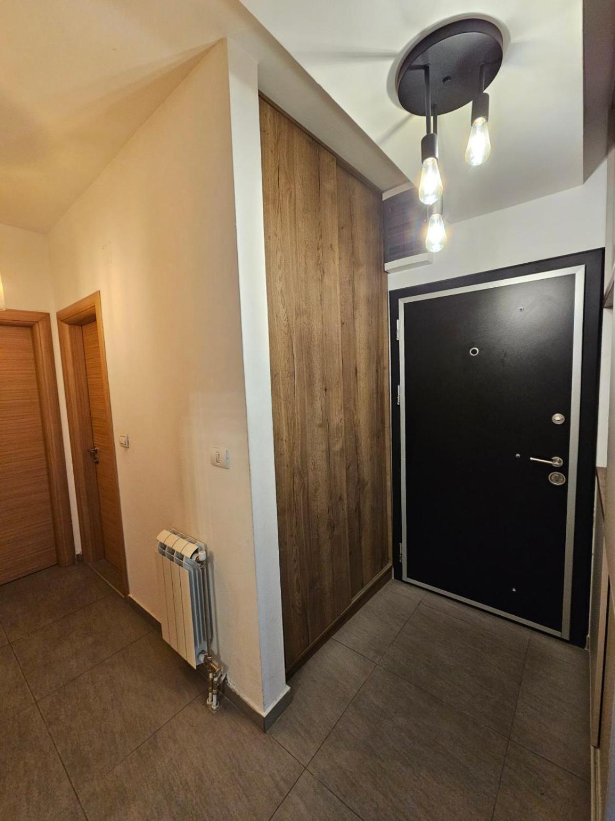 Andriana's apartment