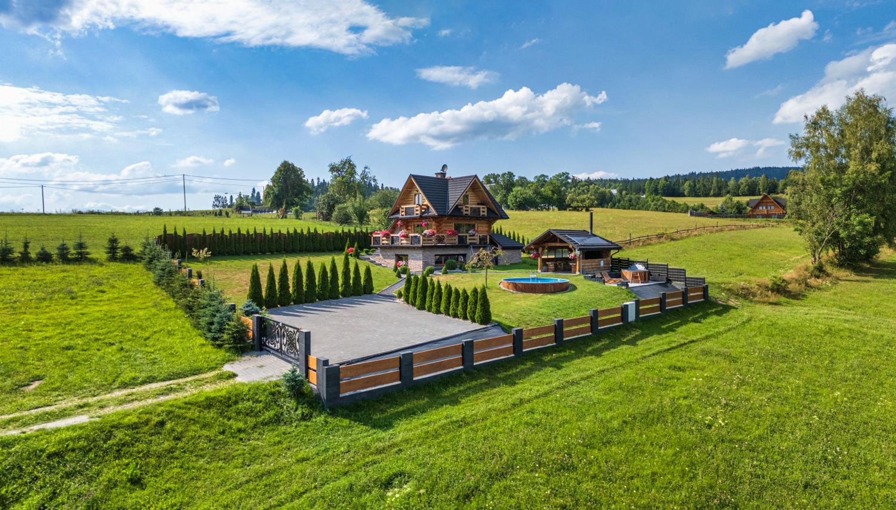 Domek DeLuxe Spa z sauną i jacuzzi- Nowy Targ blisko Zakopane i Białka Tatrzańska view 3