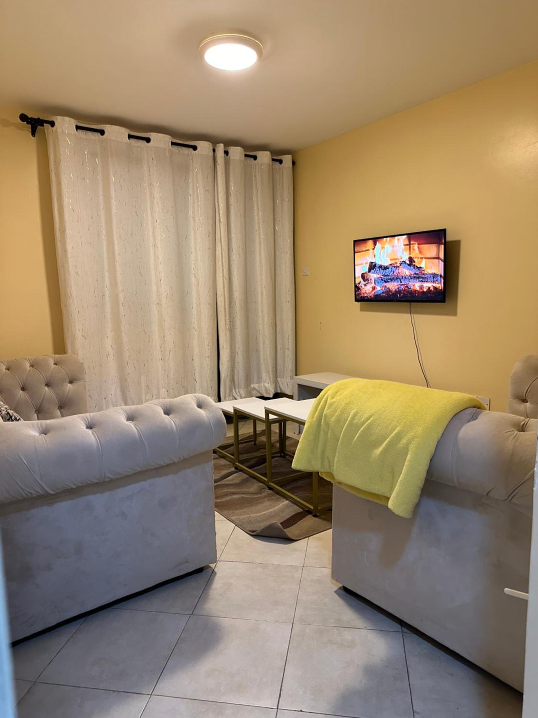 Nolistar two bedroom Airbnb view 5