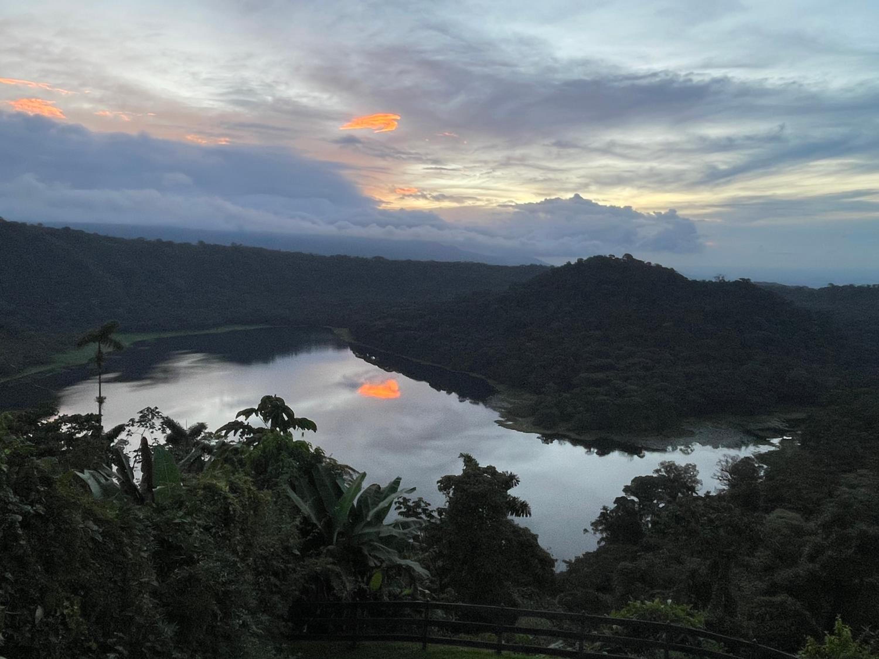 Equipped cottage in Laguna Hule