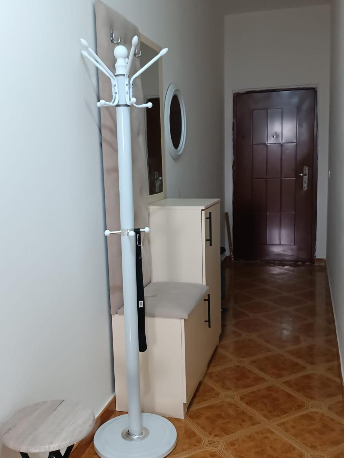 City centre apartment by Vlora office