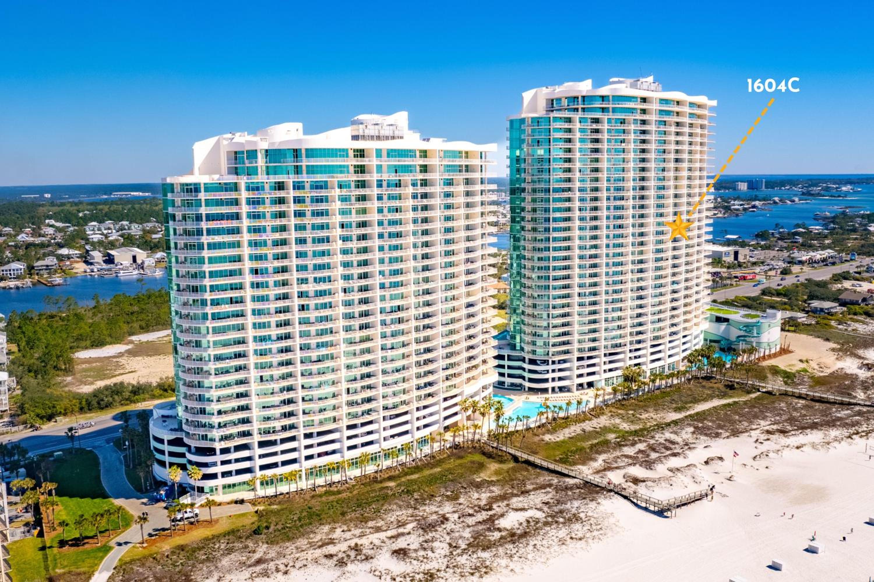 Turquoise Place 1604C view 3