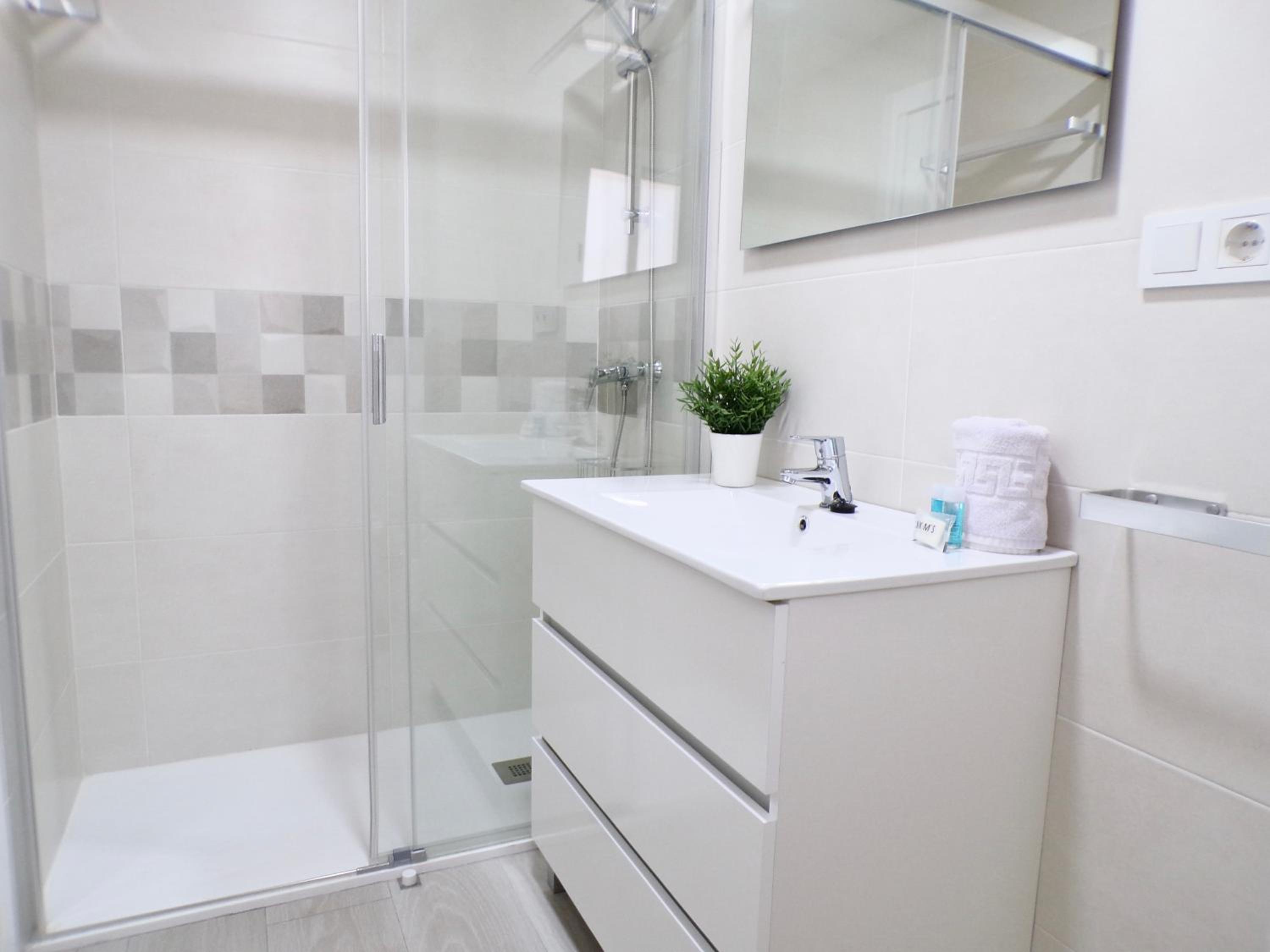 Ducado 13G Levante Beach, Pool & Parking view 4
