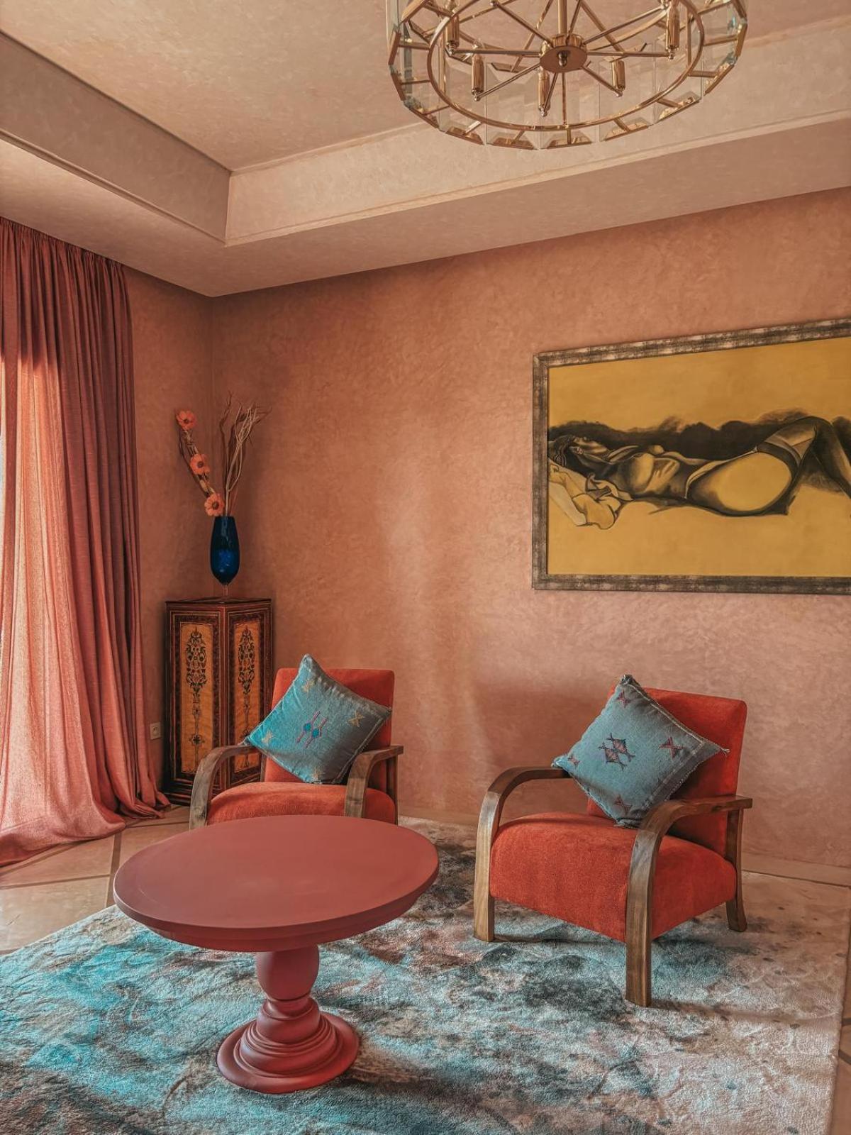lounge