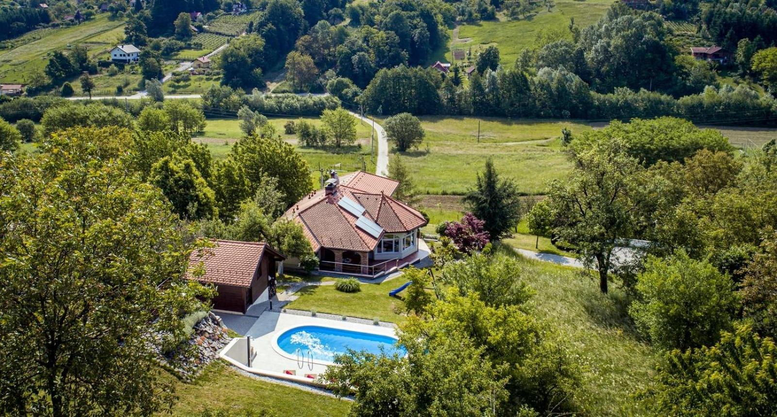 Podvezanec Kuca