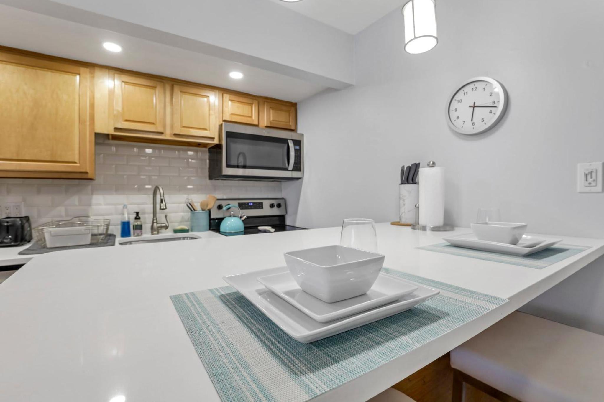 Cozy 2 BR in Short North Convenient Parking view 3