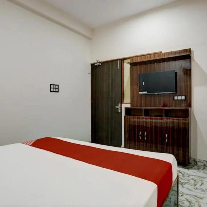 SS PALACE view 3