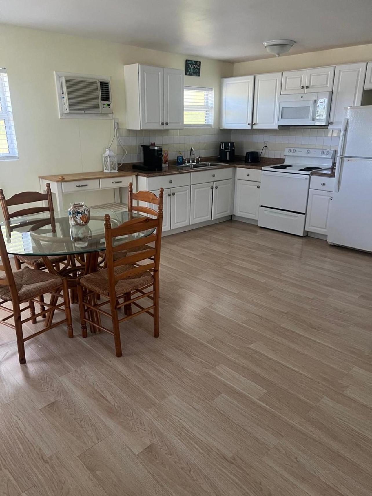 Scena's Place - Property Image 5