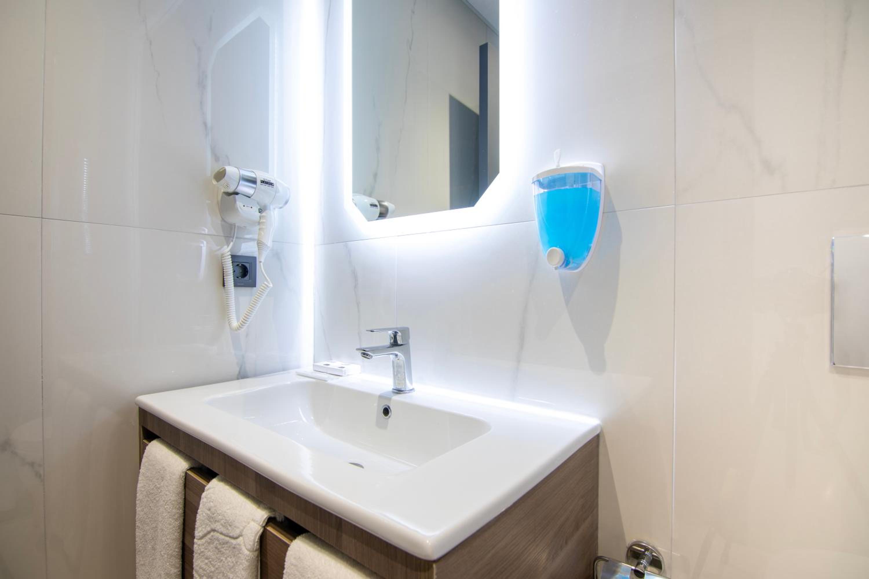 The Omiya Otel - Image 52