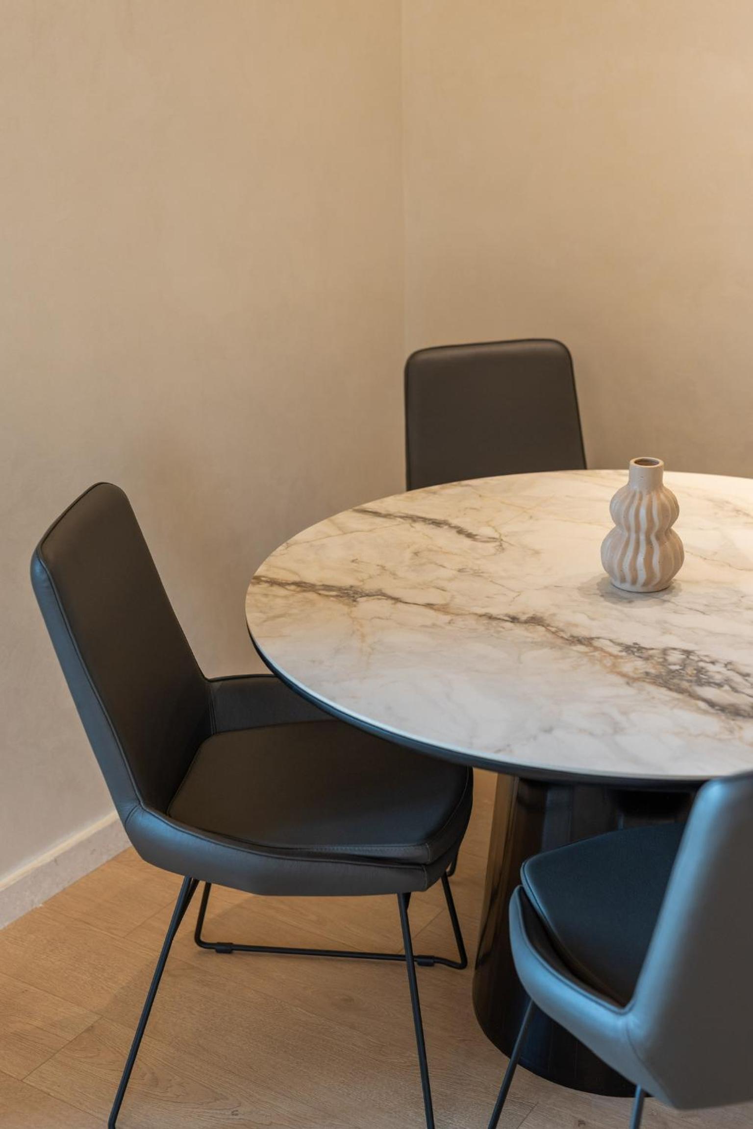 Central Inn, New Bazaar Apartment