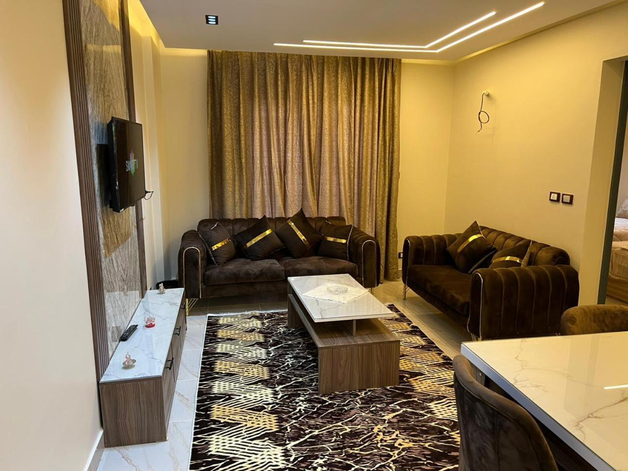 Golden House Madinty