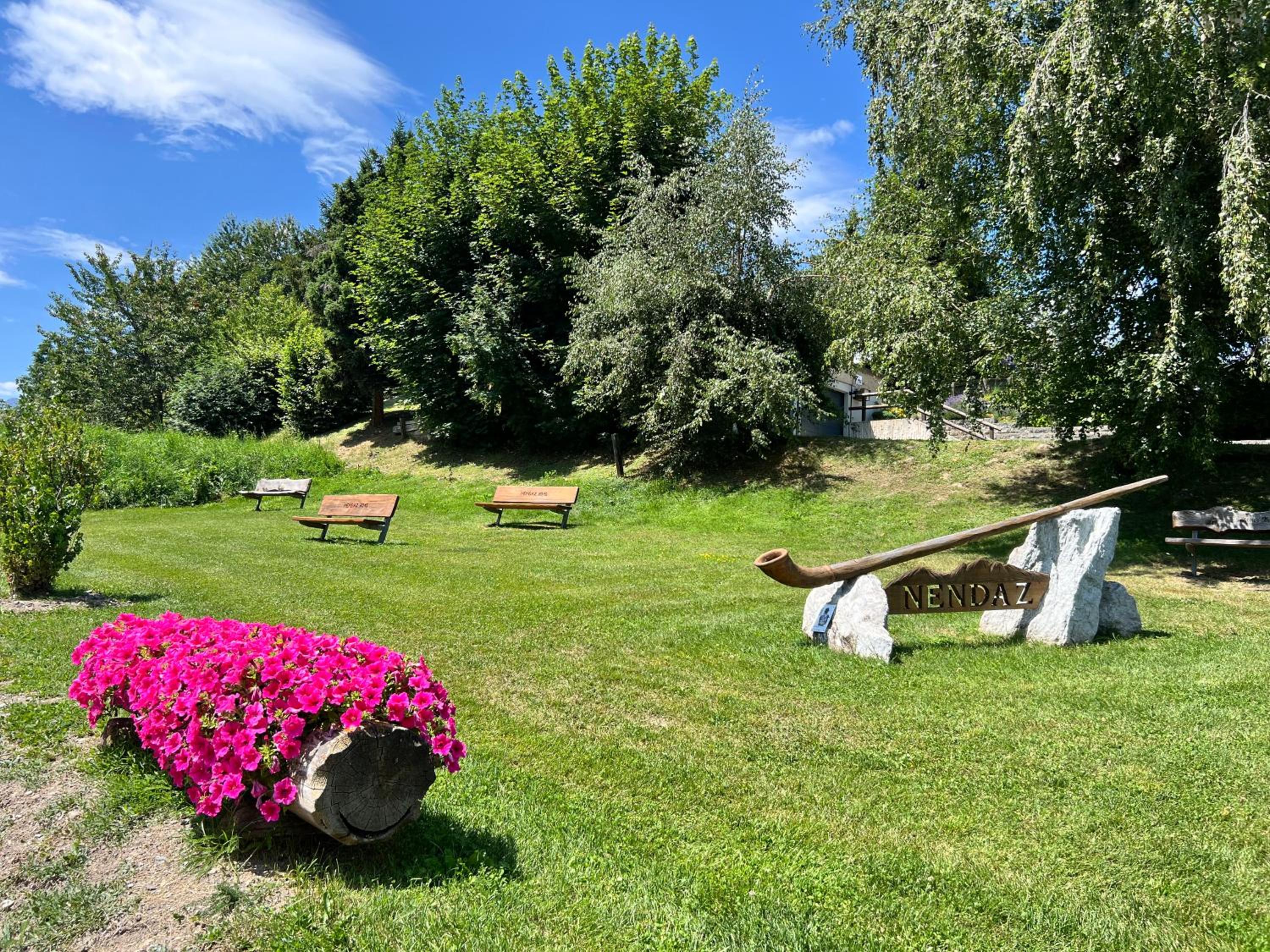 Vincenzo appart, Studio Confortable à Nendaz, accès Direct au Télécabine de Tracouet et Parking Souterrain Inclus
