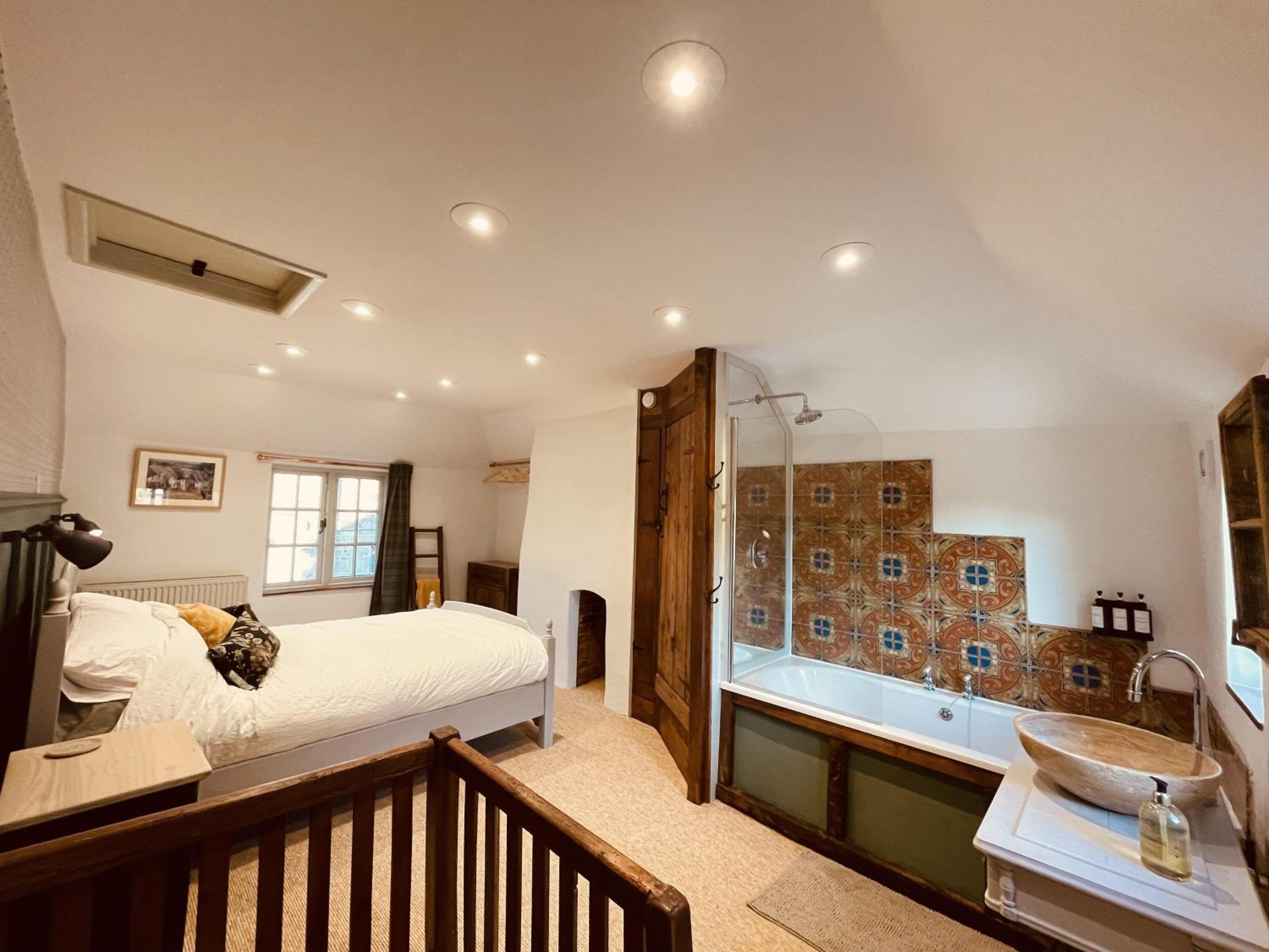 Charming Cottage Sleeps 4 with Sauna view 4