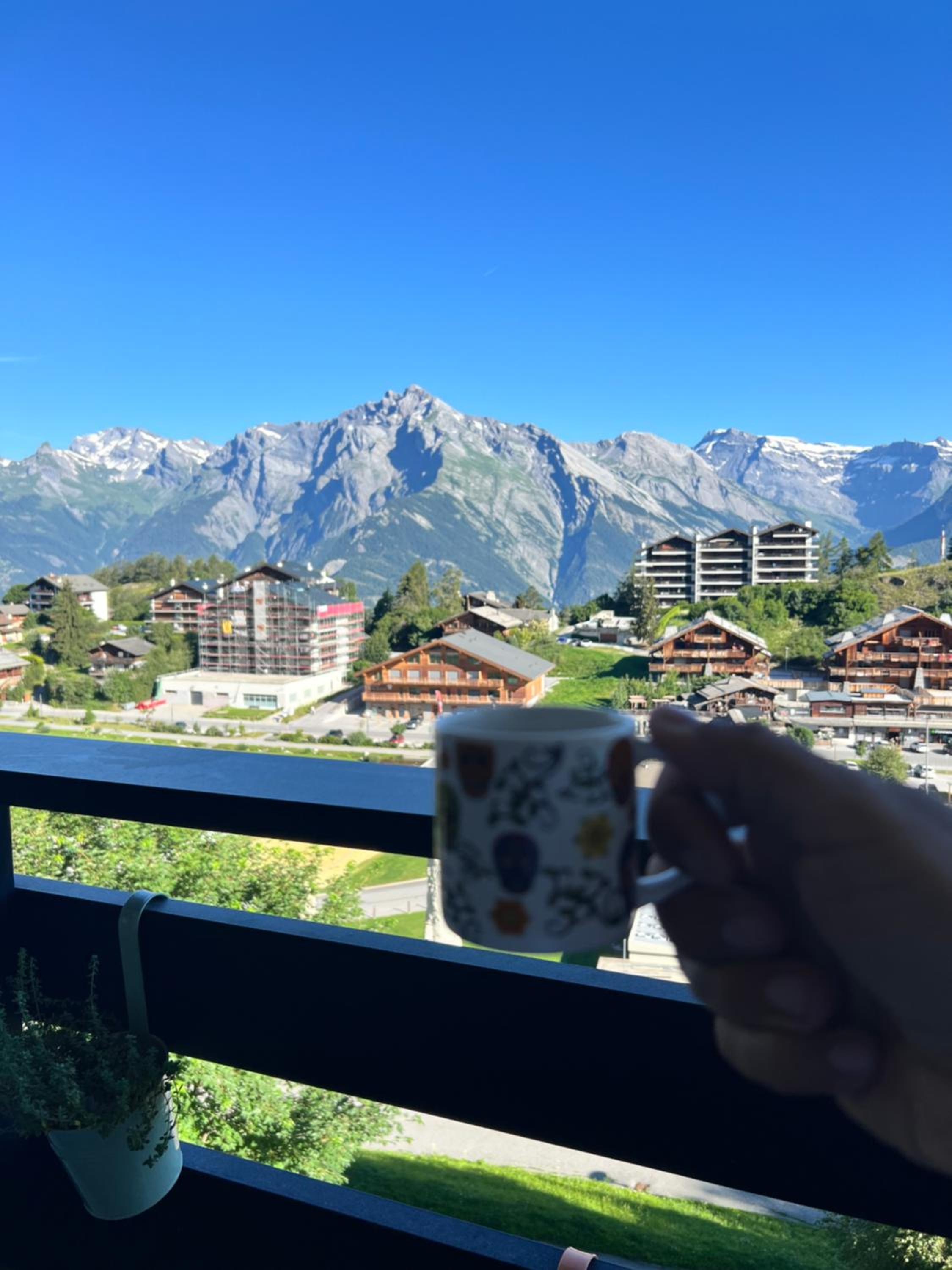 Vincenzo appart, Studio Confortable à Nendaz, accès Direct au Télécabine de Tracouet et Parking Souterrain Inclus
