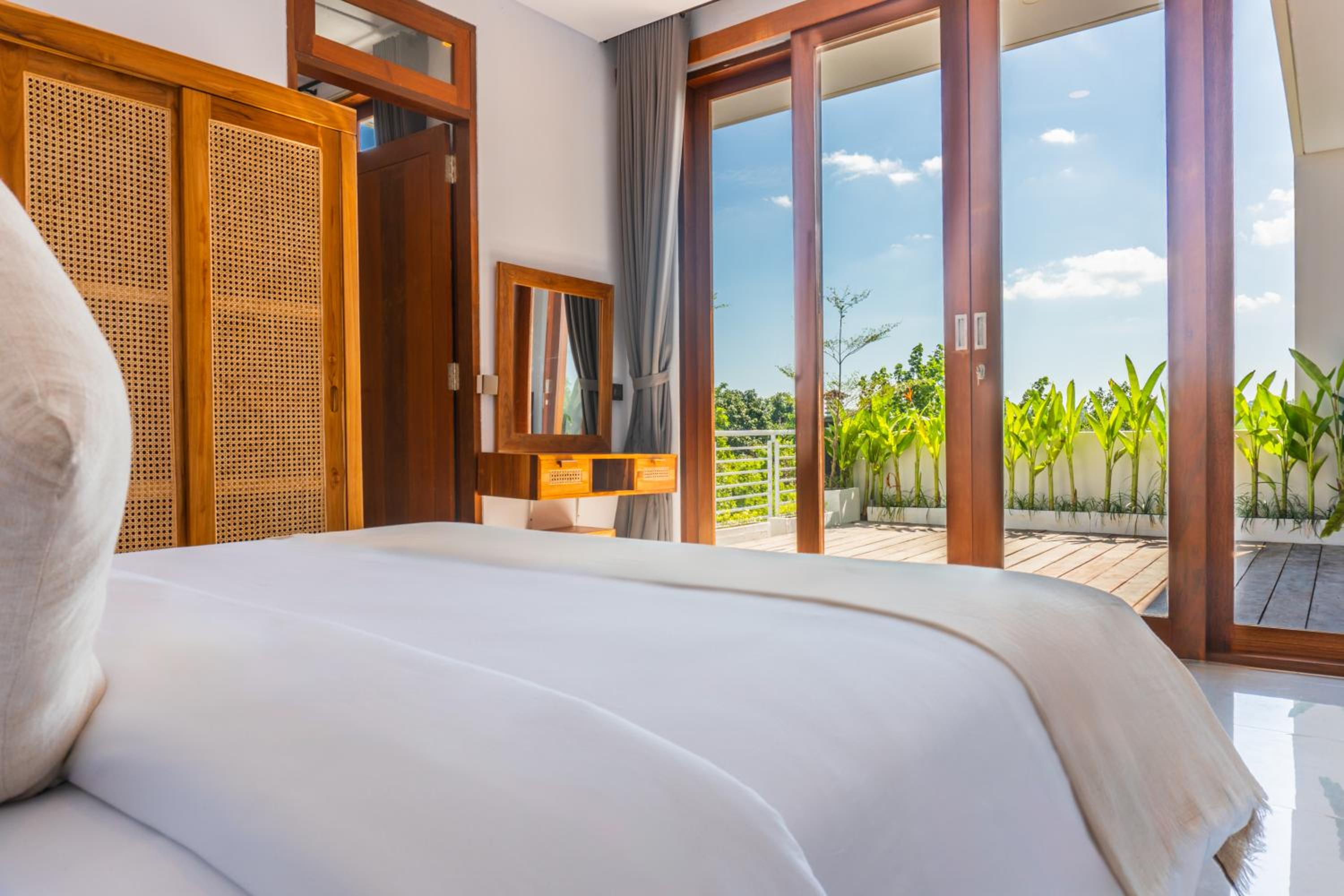 Segu Villa By Island Escape view 2