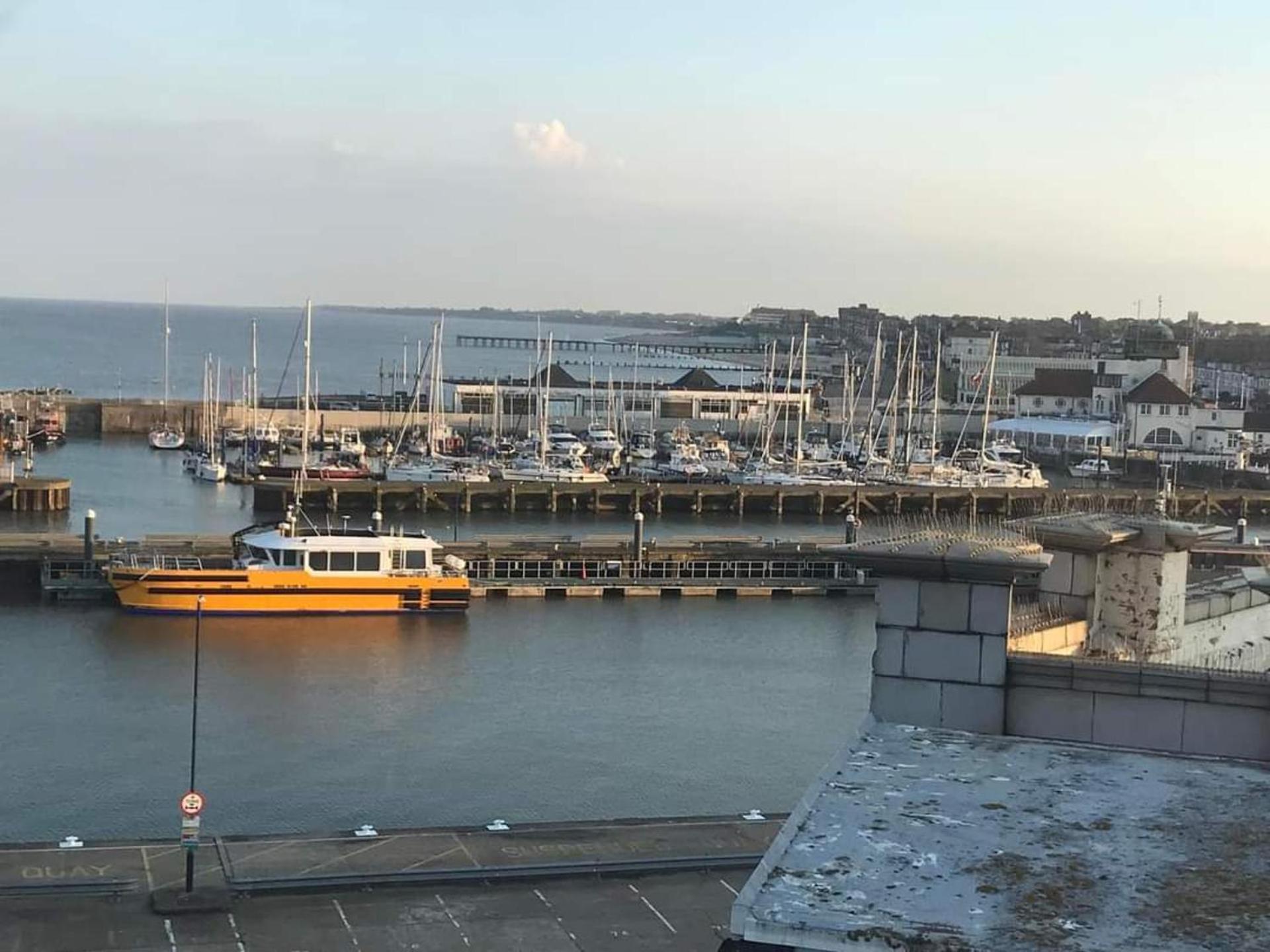 Ocean View Penthouse Harbourside Apartment